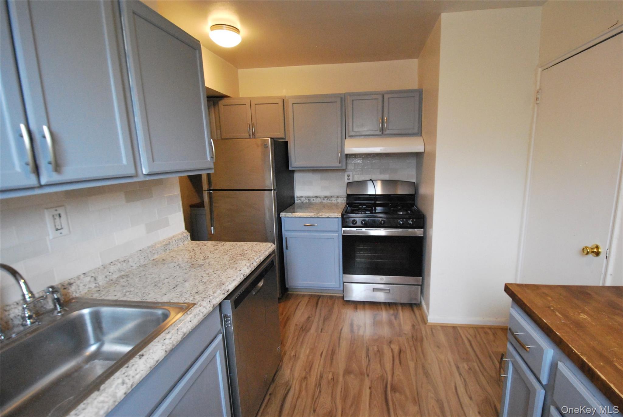 2 Sadore Lane, Unit 5E photo 11