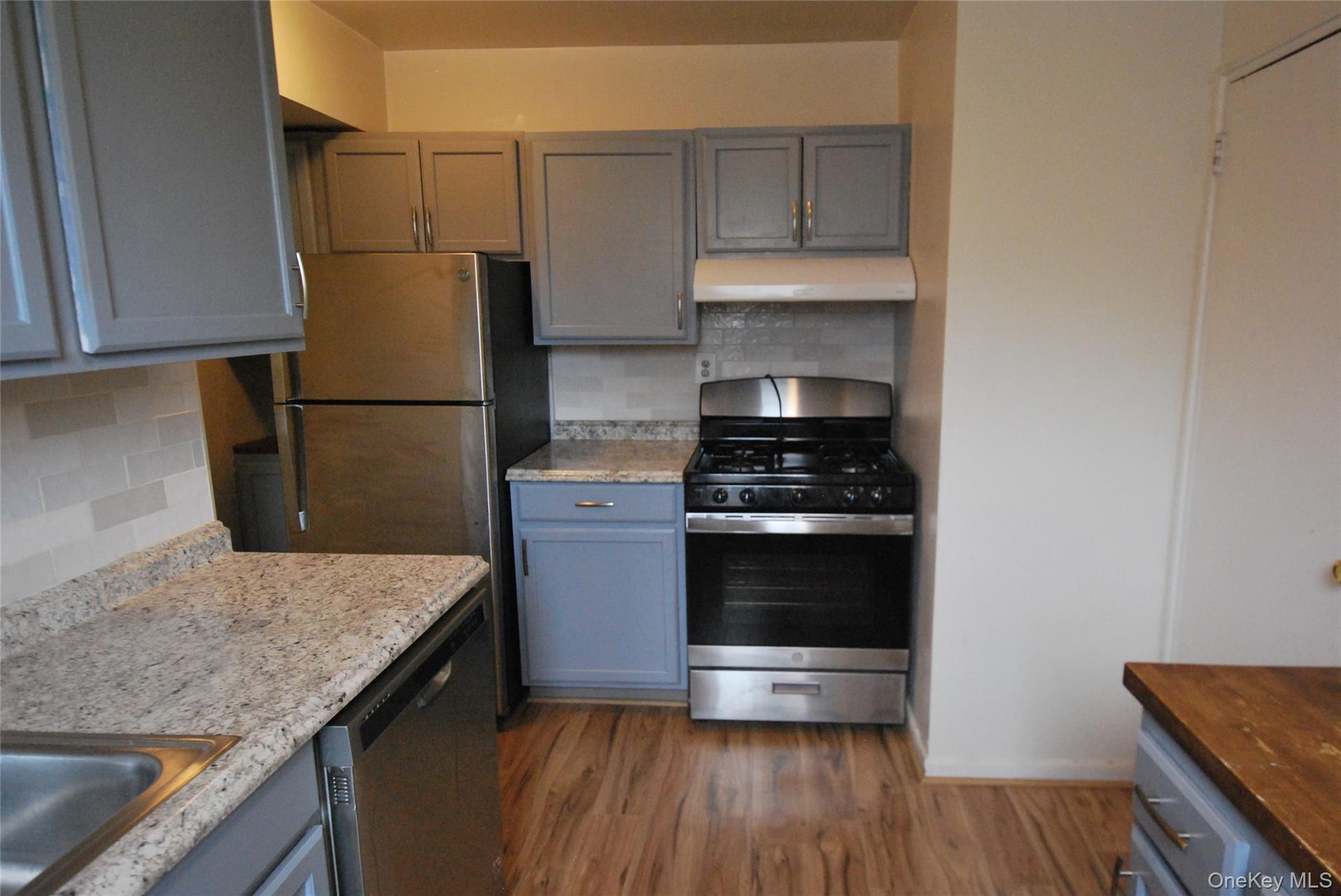 2 Sadore Lane, Unit 5E photo 12