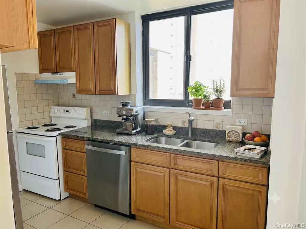 138-35 elder ave., Unit #9DA photo 10