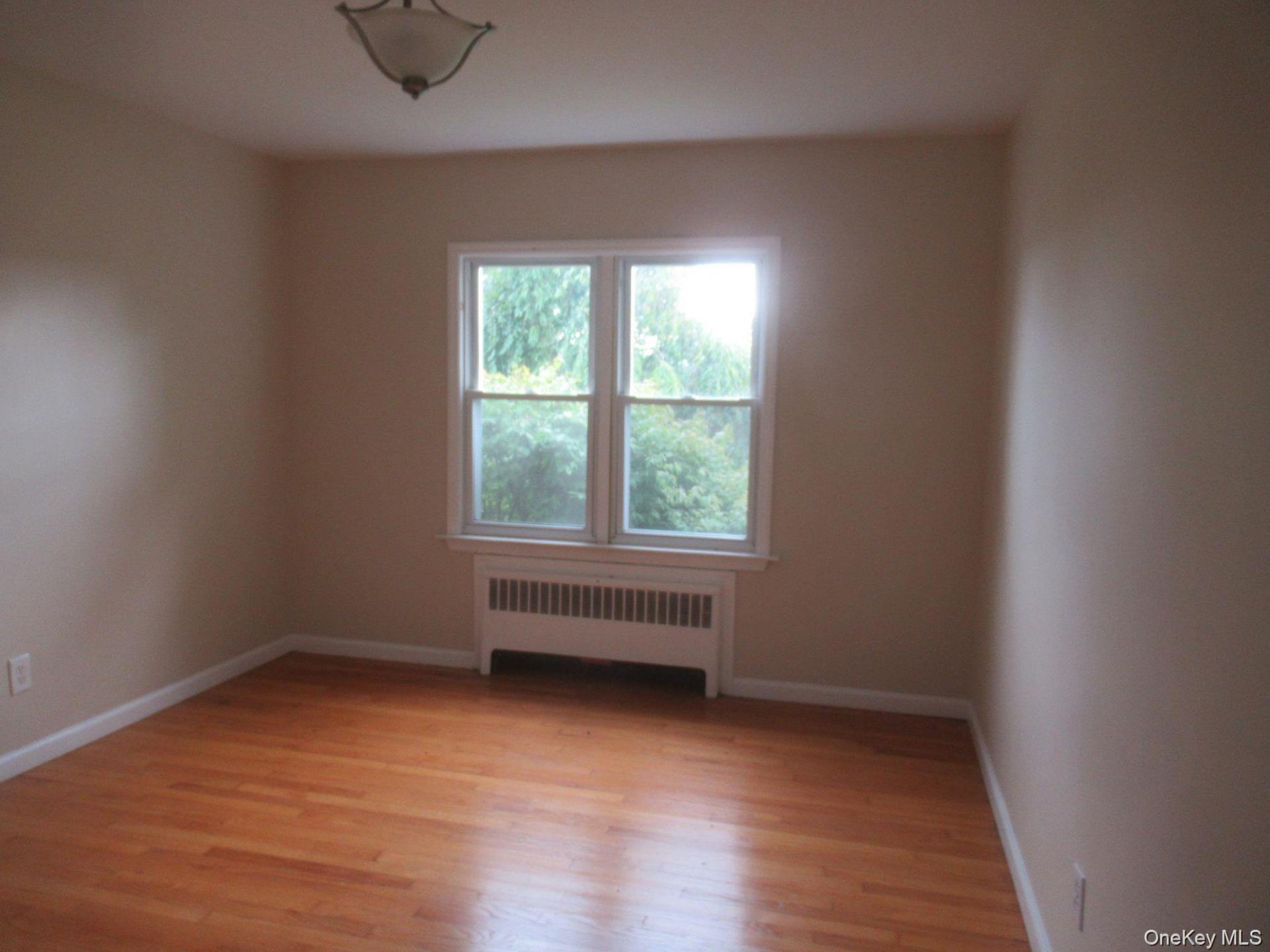 33 Meadow Avenue – For Sale photo 8