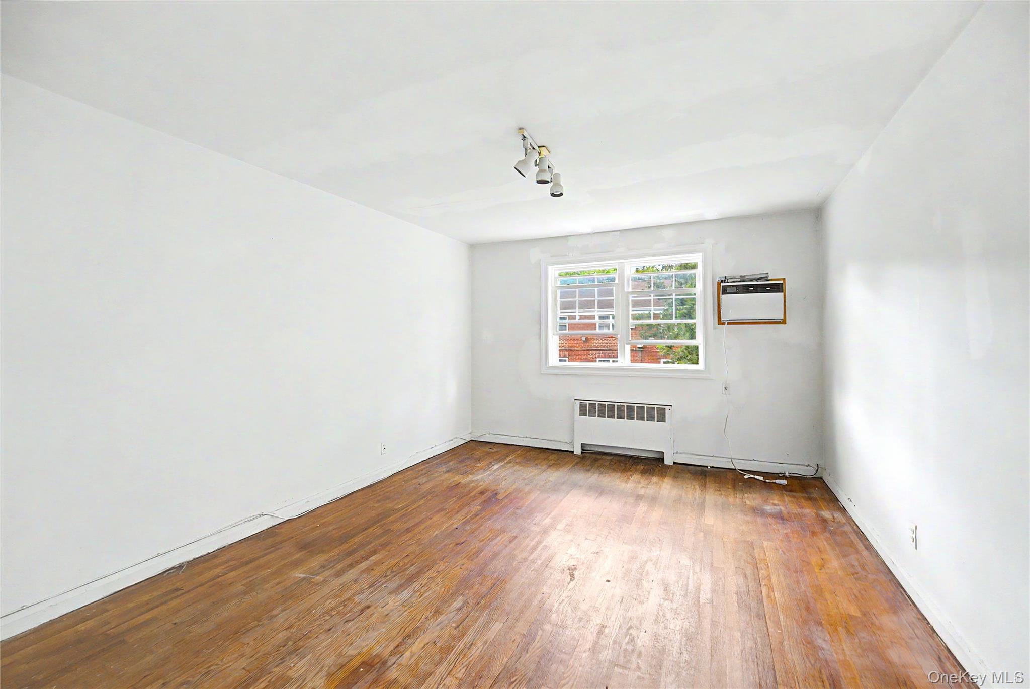 22637 Union Turnpike, Unit B photo 12