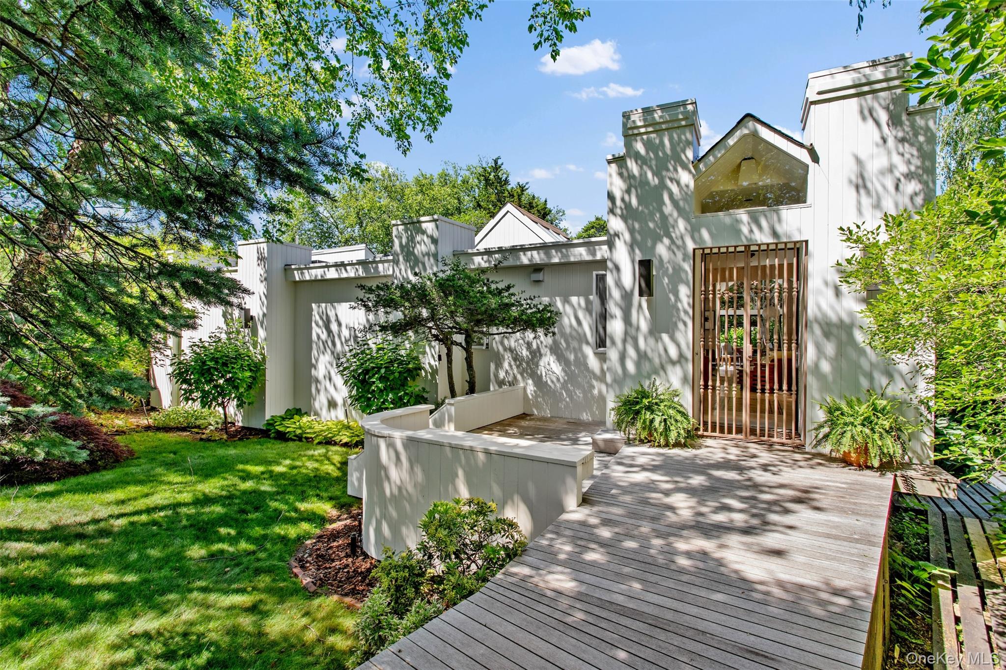 307 Shady Walk – For Sale photo 2