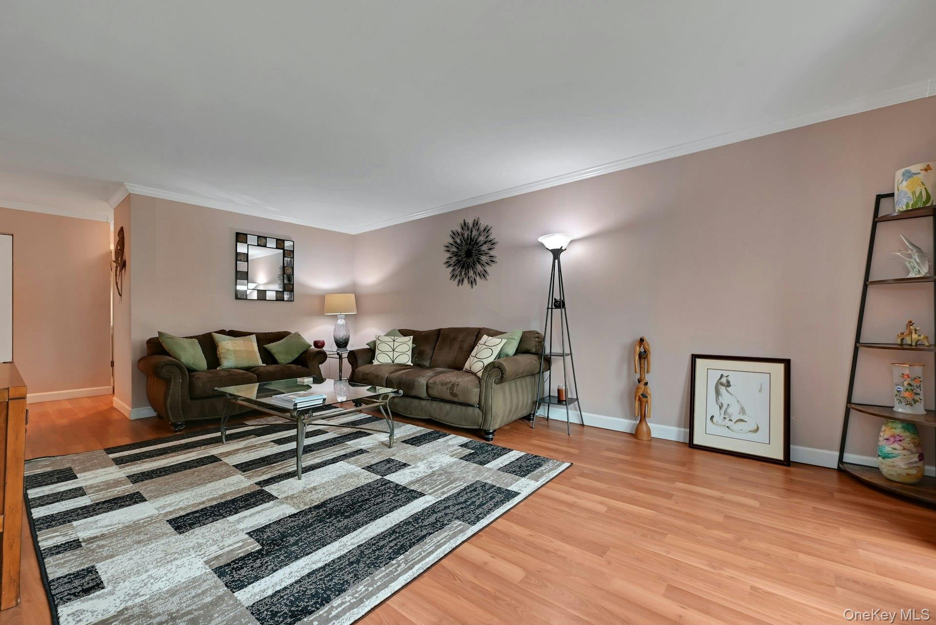 26 Kenneth Stuart, Unit A photo 7