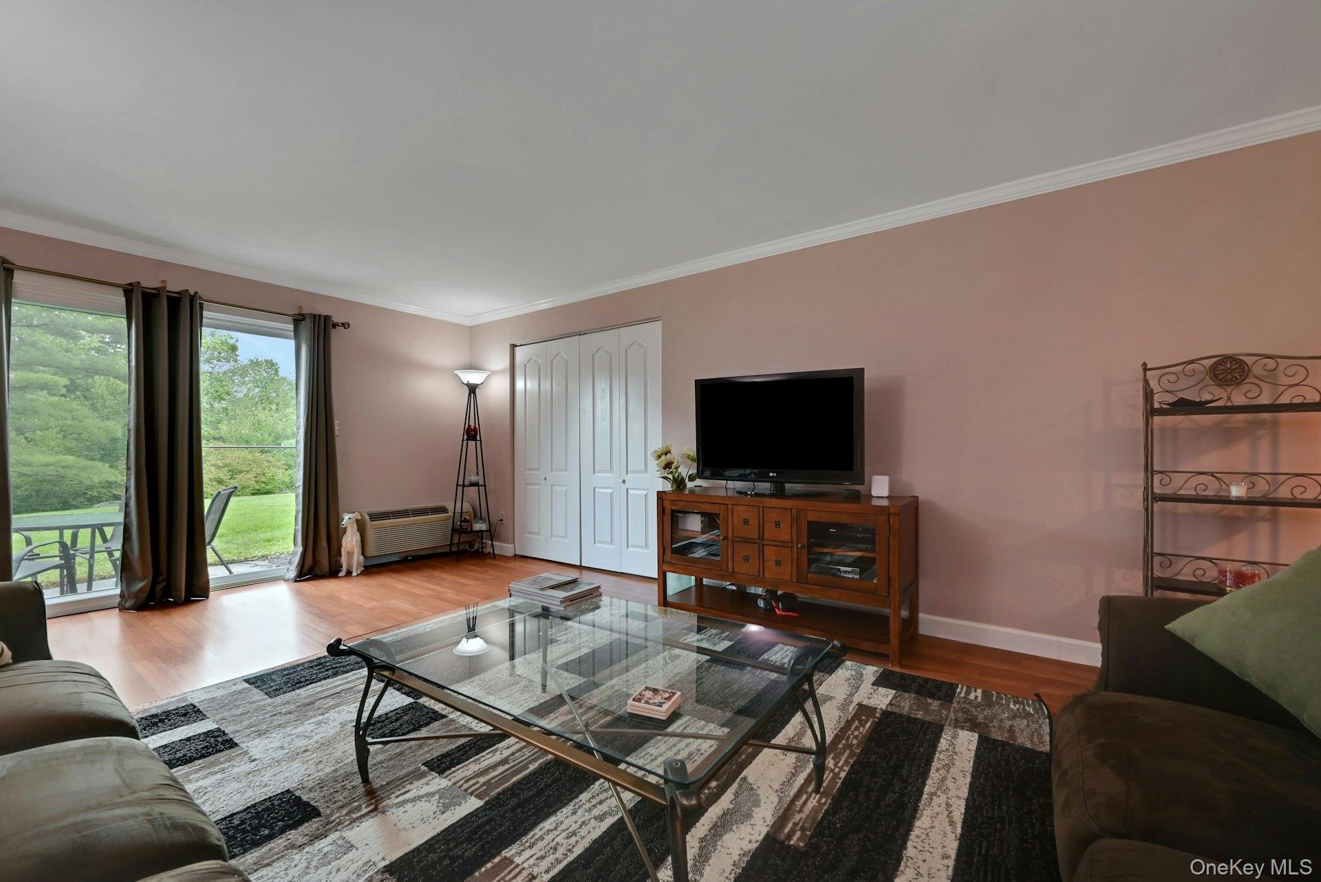 26 Kenneth Stuart, Unit A photo 9