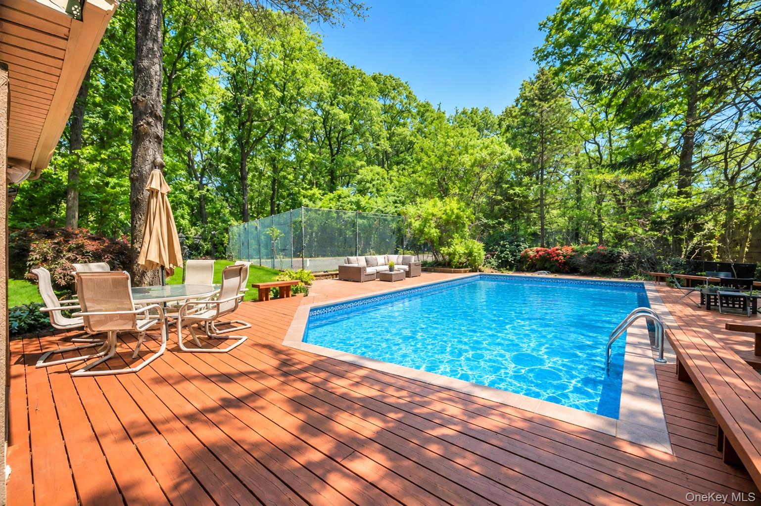 28 Penn Drive – For Sale photo 2