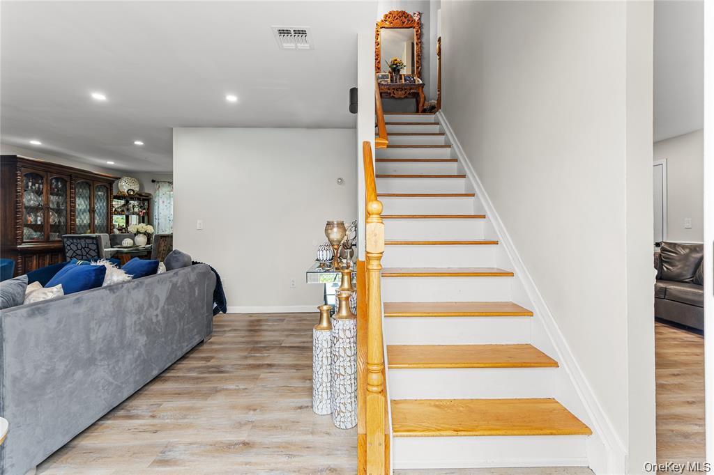 18 Valley Drive – For Sale photo 6