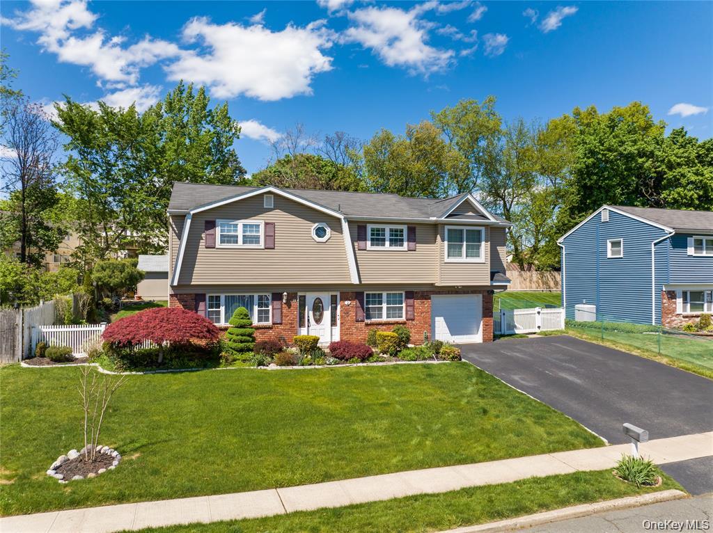 18 Valley Drive – For Sale