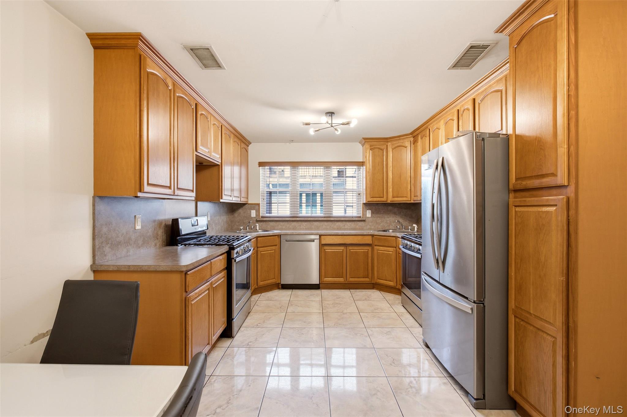 16 Elm Street, Unit 301 photo 9
