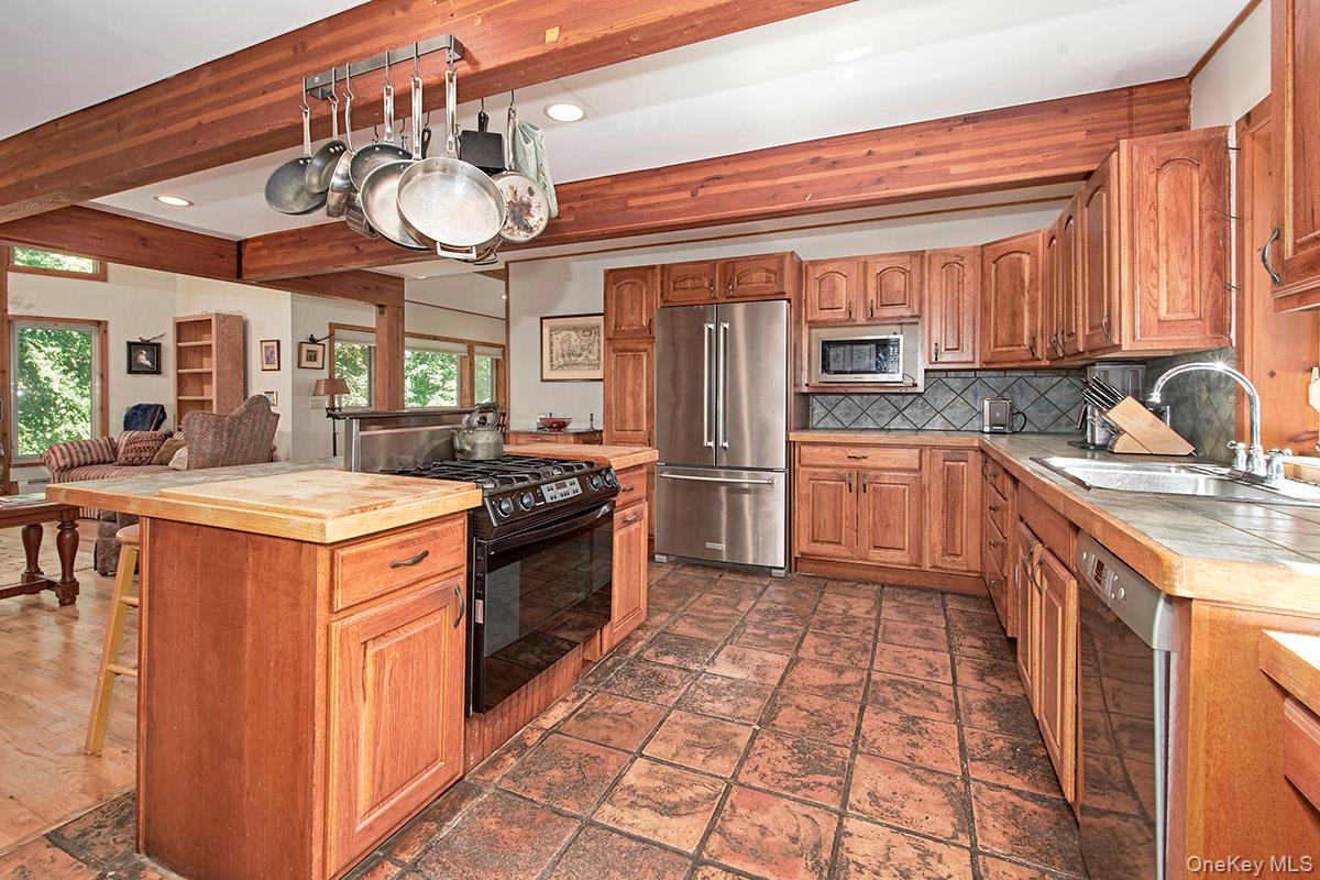 3 Little Lake Ridge – For Sale photo 12