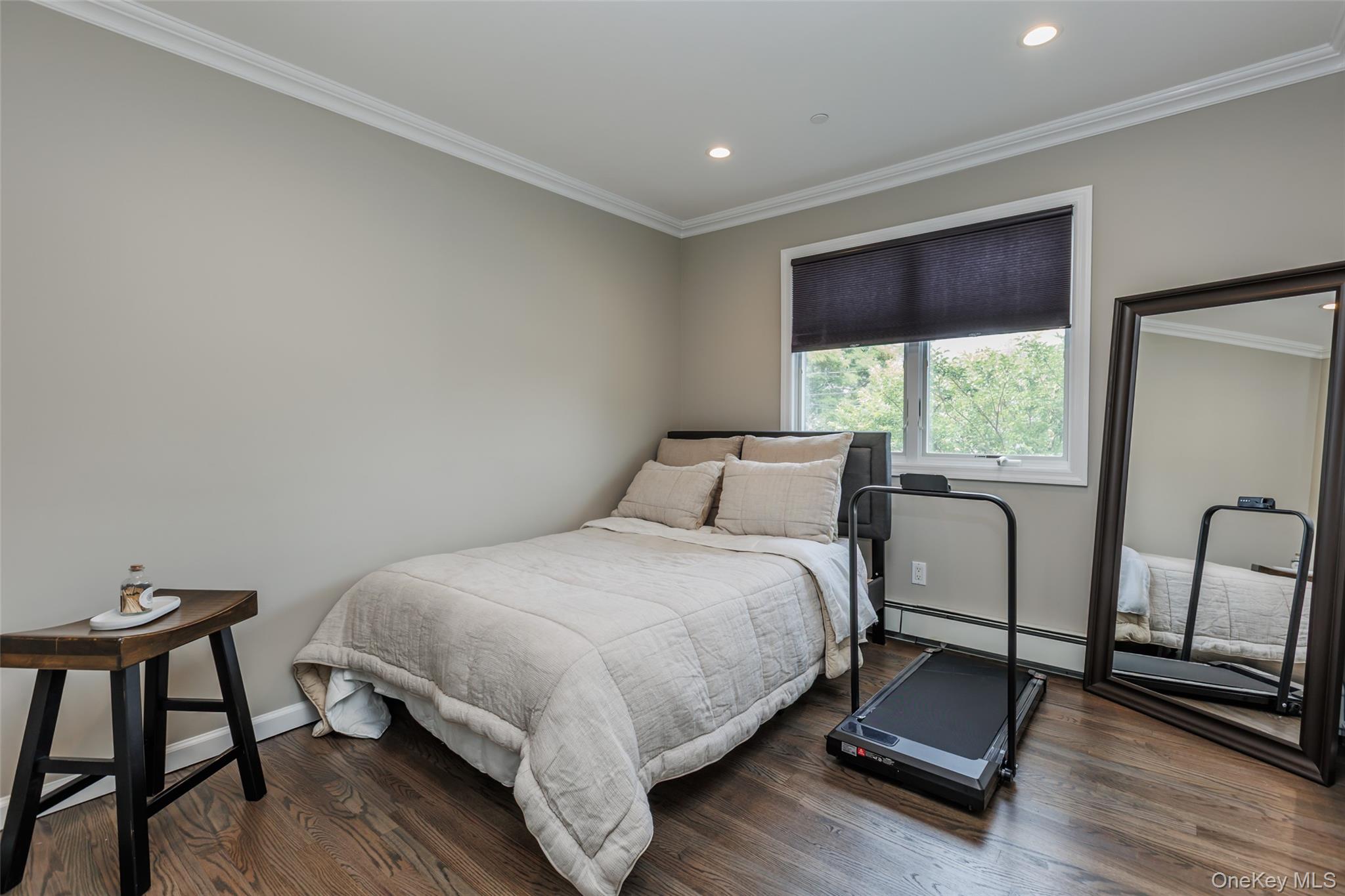 401 Little East Neck Road S – For Sale photo 12