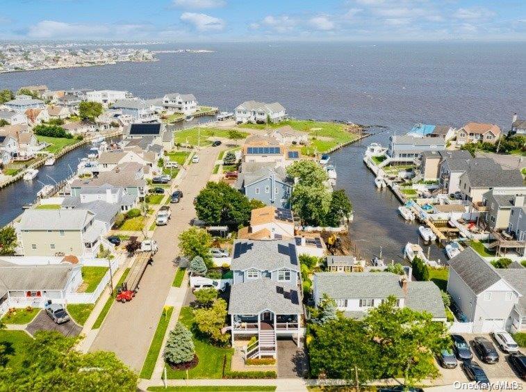401 Little East Neck Road S – For Sale photo 4
