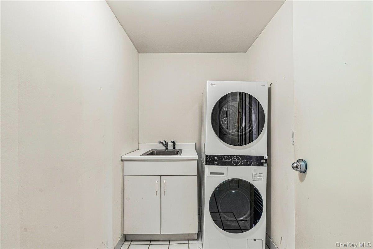 100 Hilton Avenue, Unit 707 photo 14