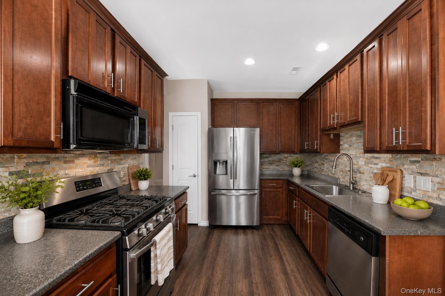 4 Kless Court – For Sale photo 6