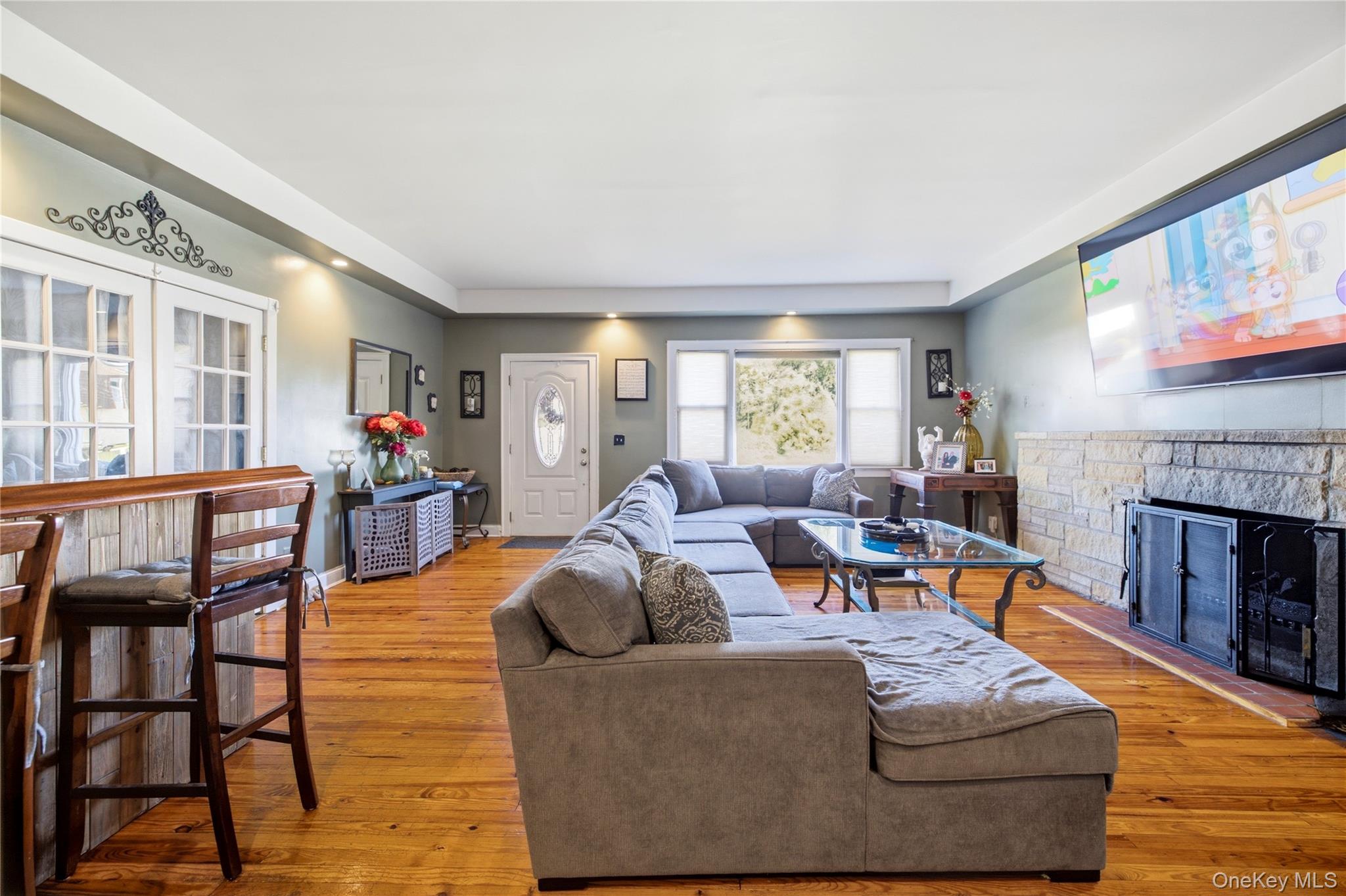 619 S 6th Street – For Sale photo 3