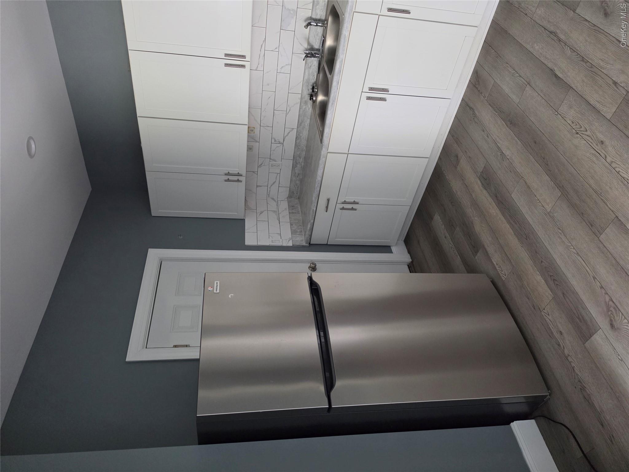 11 White Plains Avenue, Unit 1E photo 4