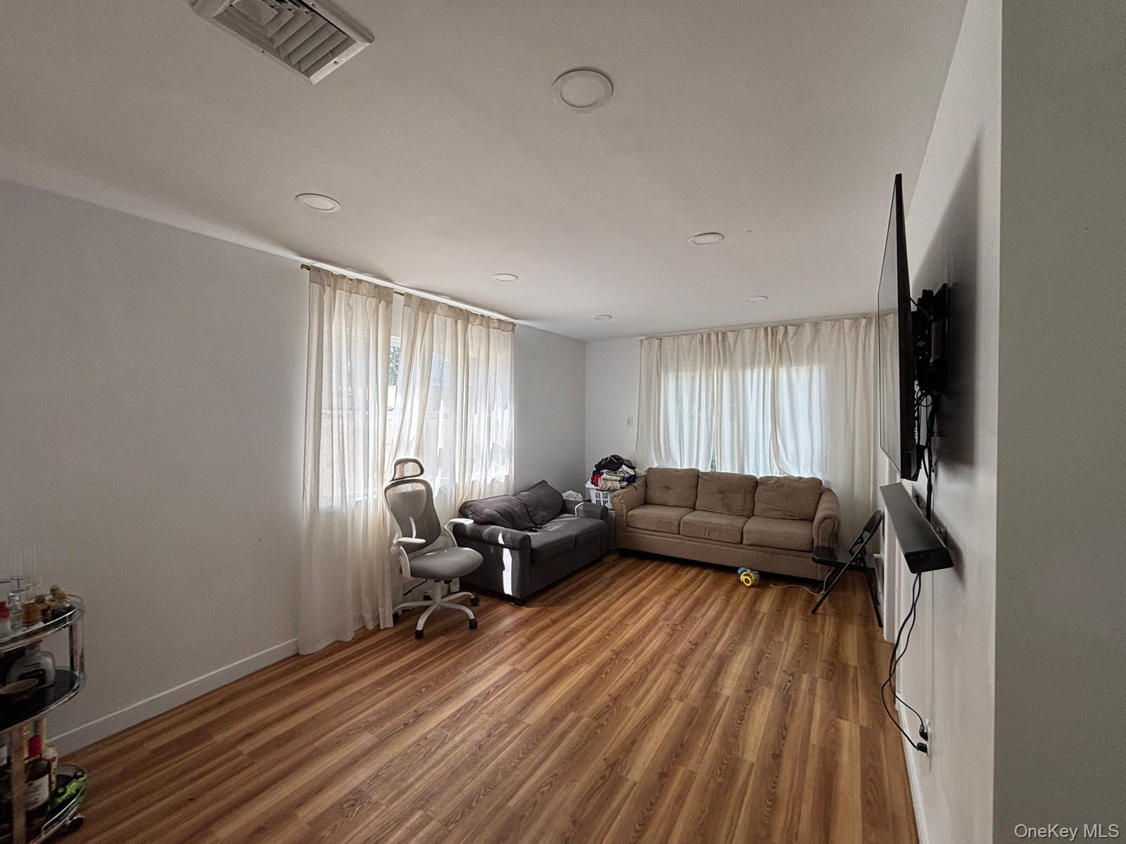93 Peters Avenue – For Sale photo 12