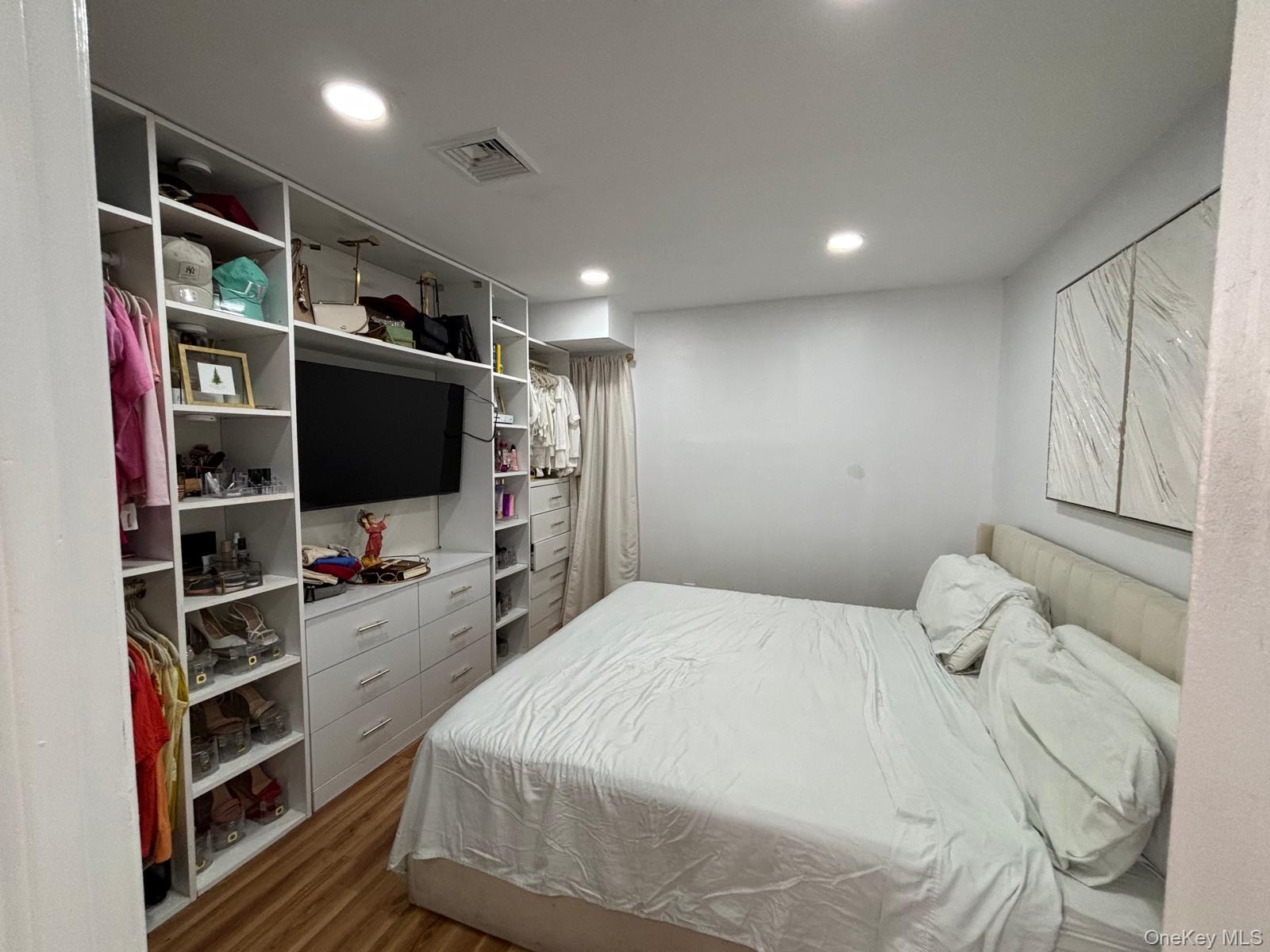 93 Peters Avenue – For Sale photo 14