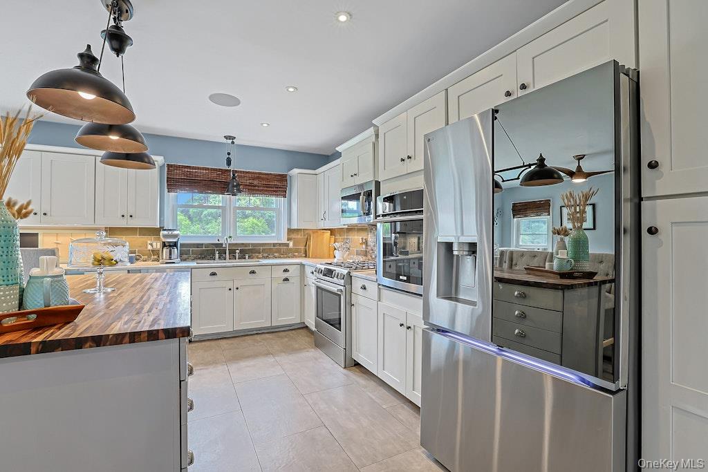 21 Anderson Avenue – For Rent photo 13