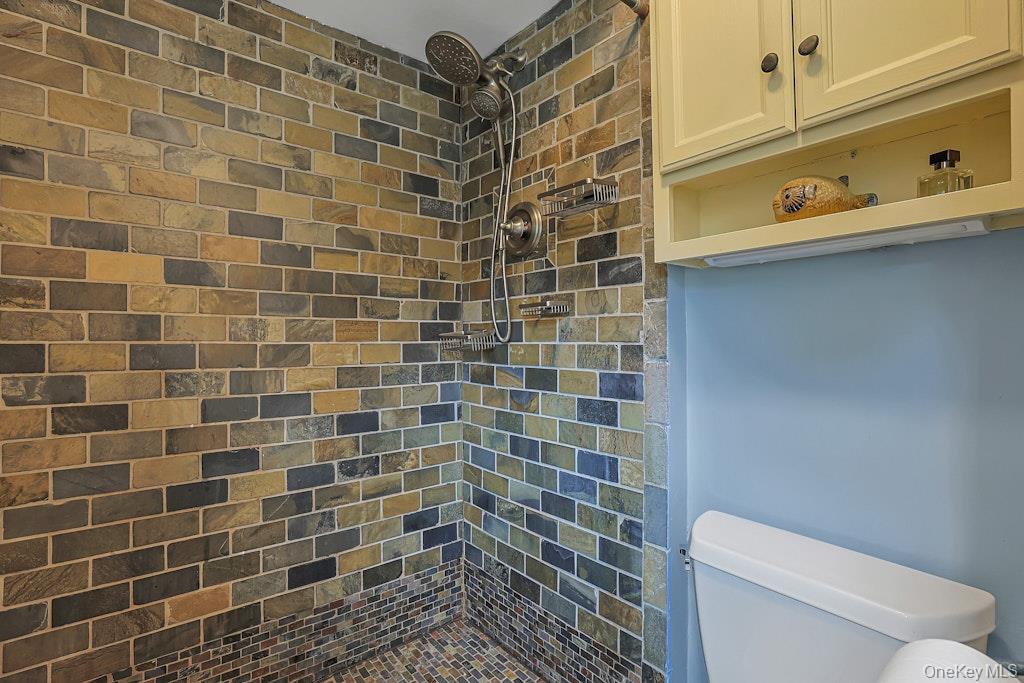 21 Anderson Avenue – For Rent photo 27