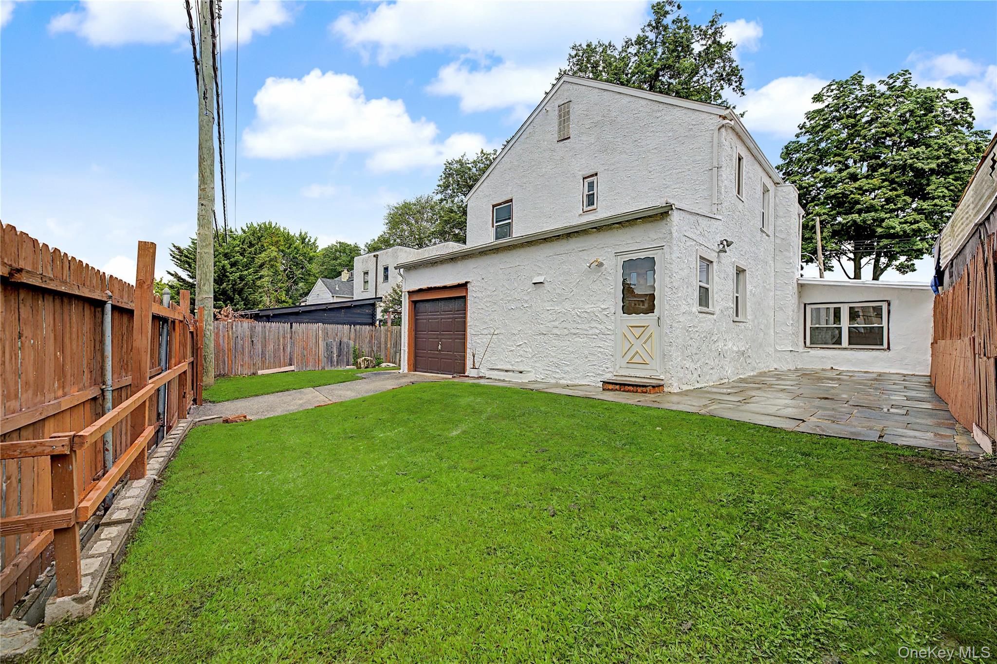 25 Longmeadow Road – For Sale photo 11