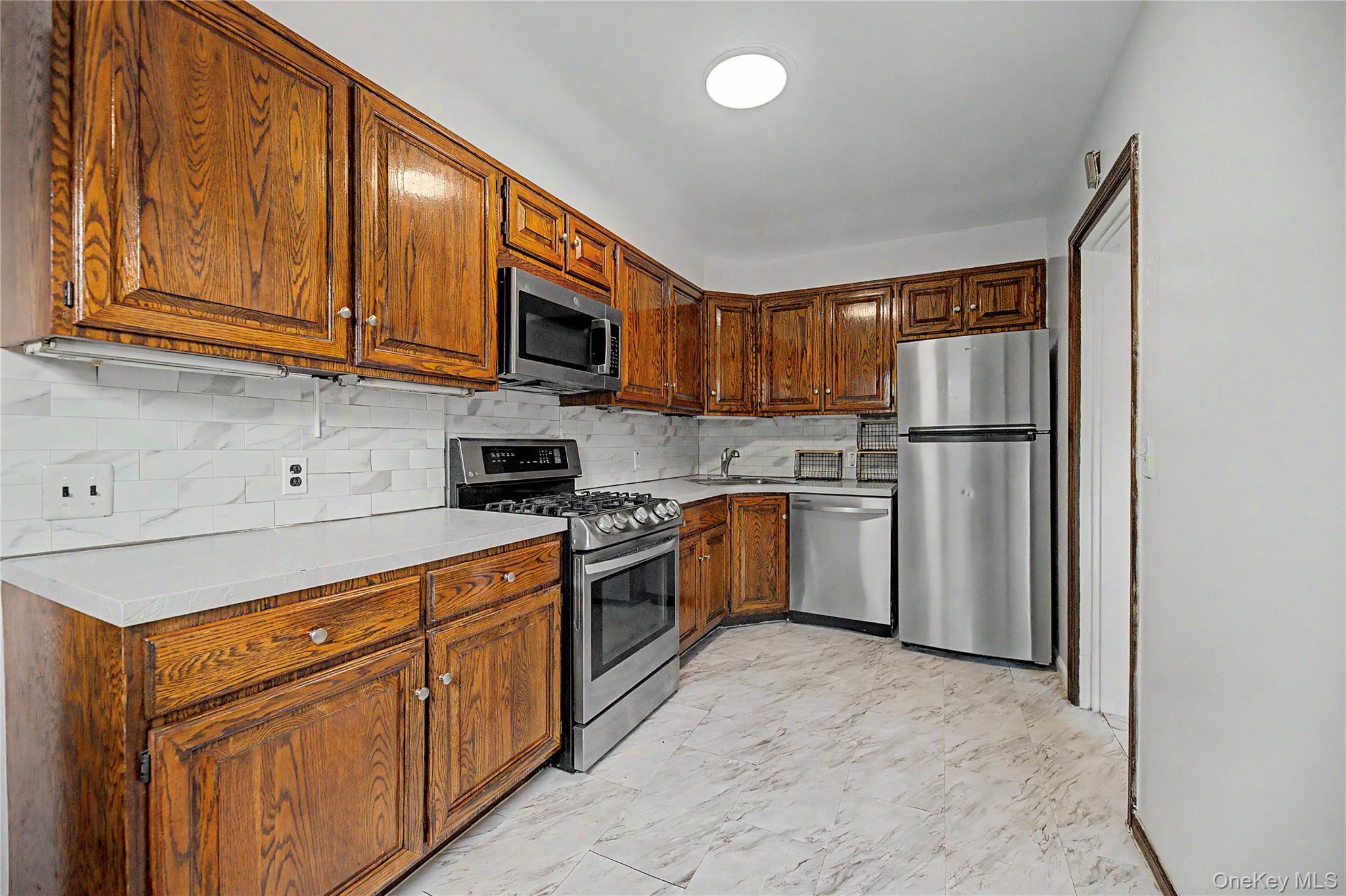 25 Longmeadow Road – For Sale photo 18