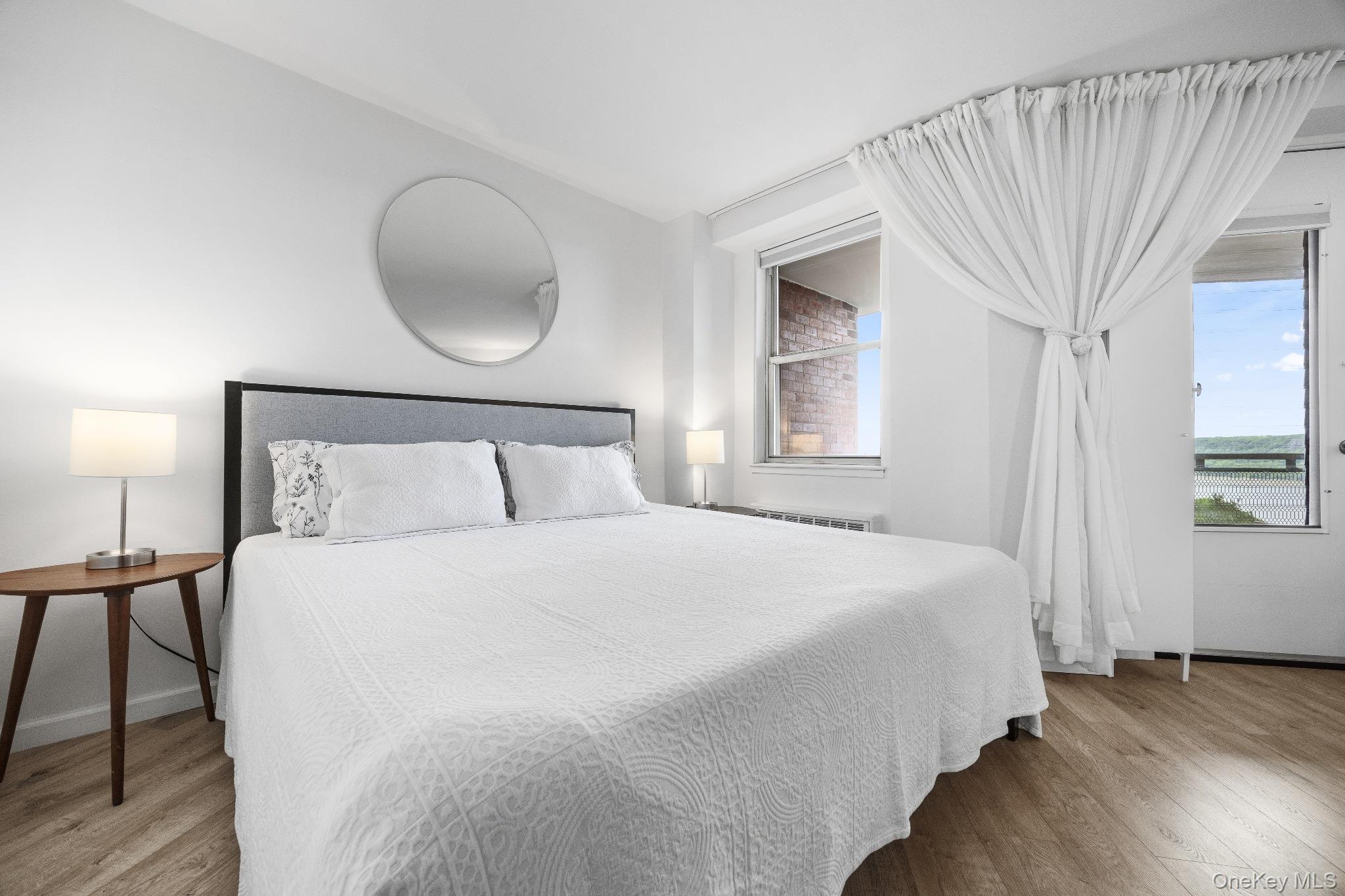5900 Arlington Avenue, Unit 10R photo 8