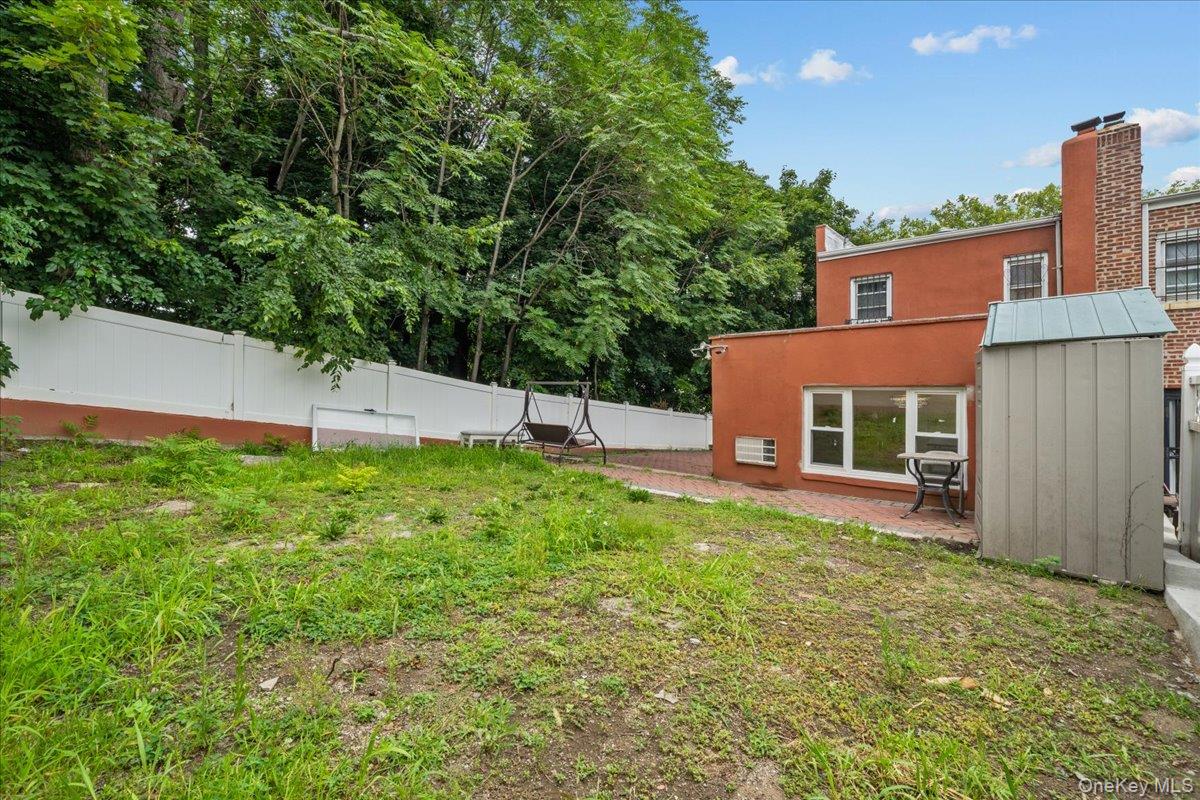 2351 Kingsland Avenue – For Sale photo 24