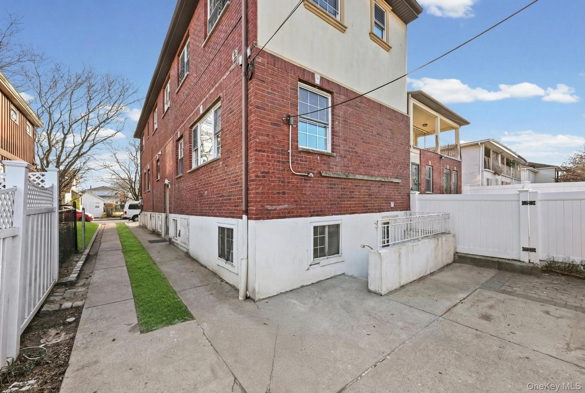 176-25 133rd Avenue – For Sale photo 18