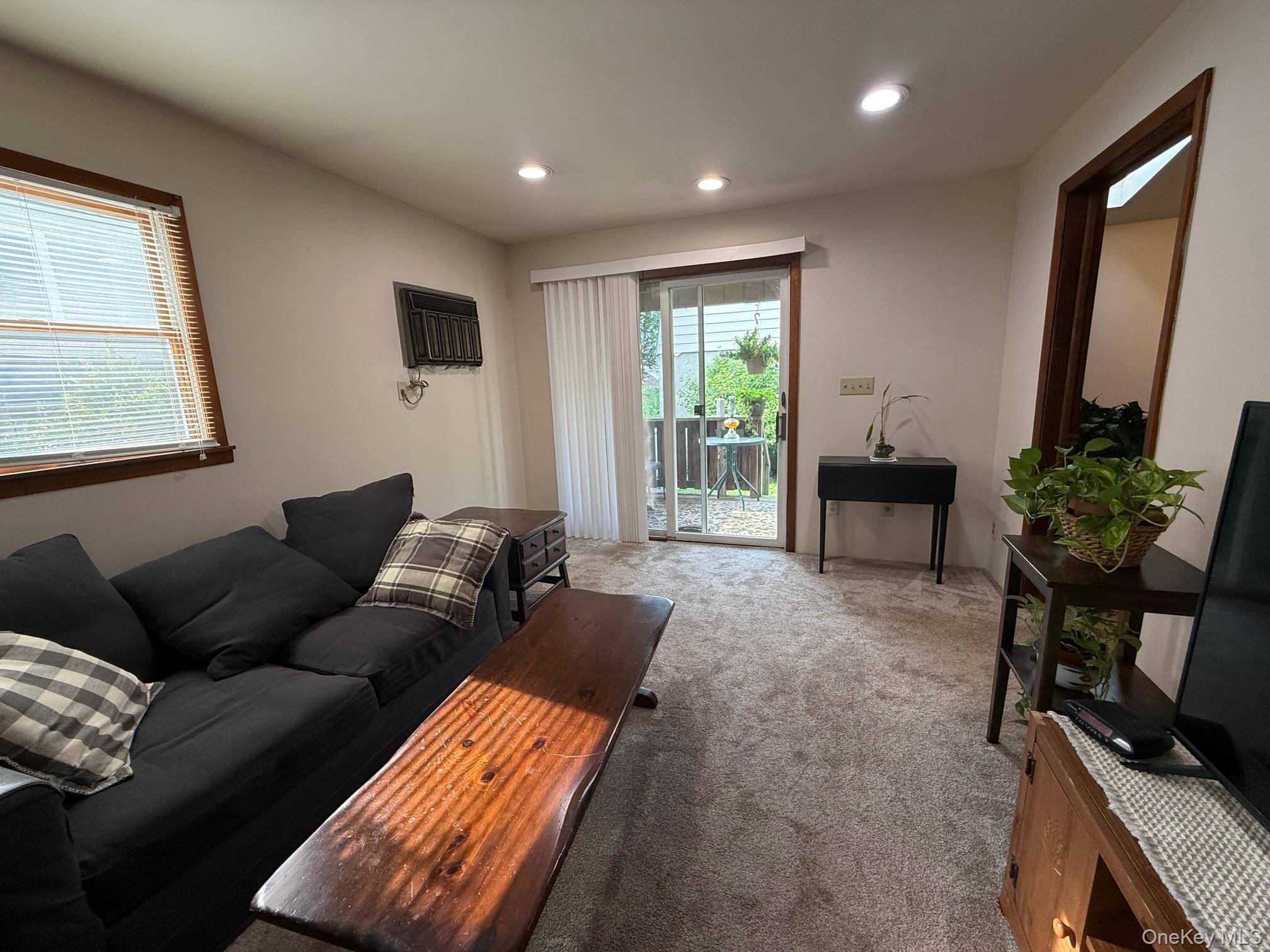11 3rd Street, Unit 1 photo 4