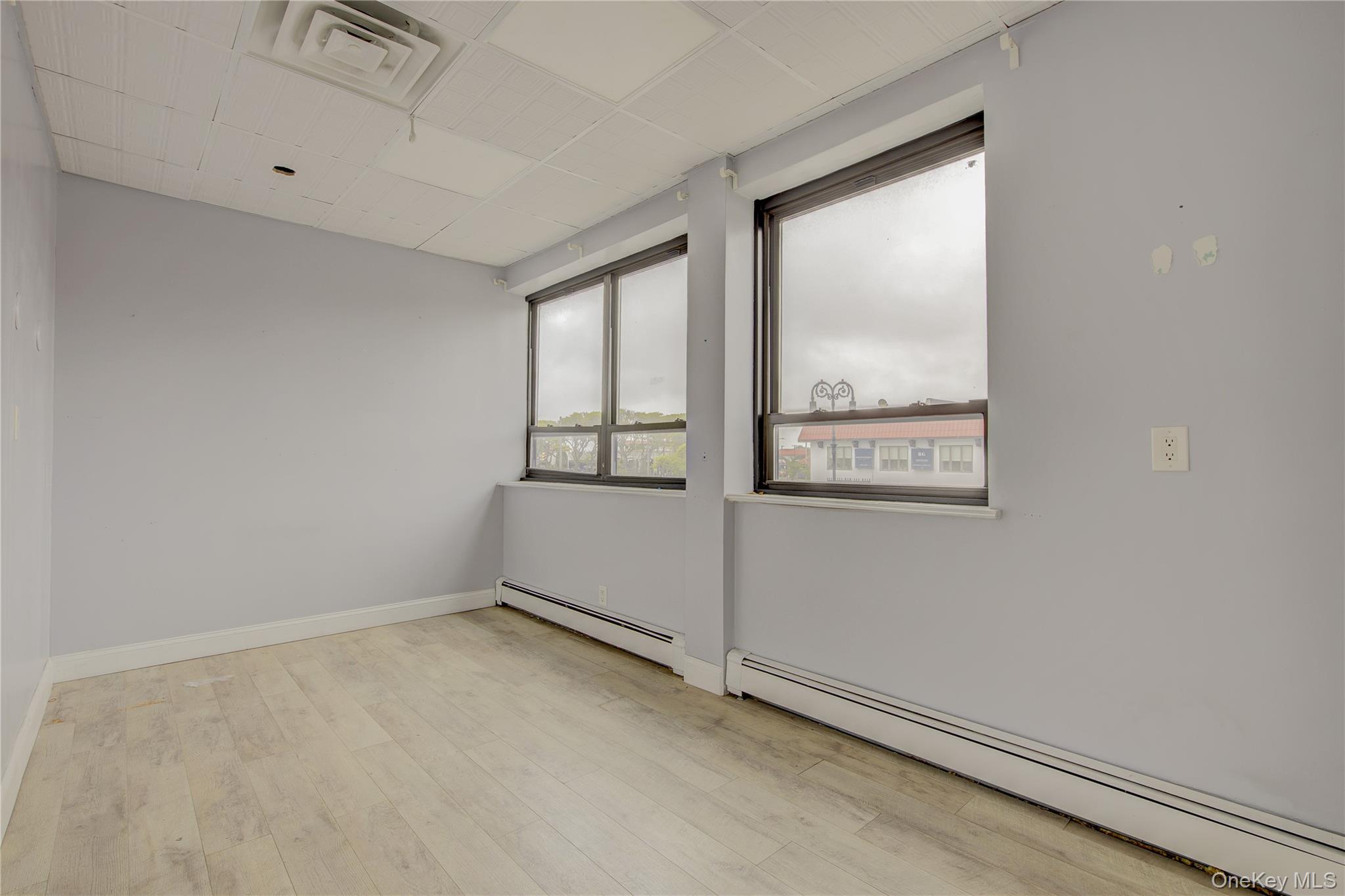 100 W Park Avenue, Unit 201 photo 5