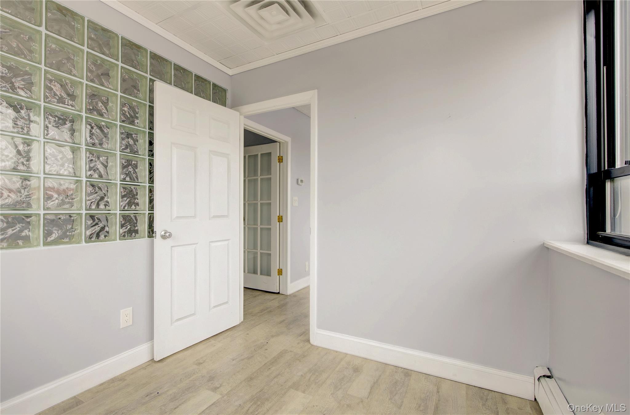 100 W Park Avenue, Unit 201 photo 9