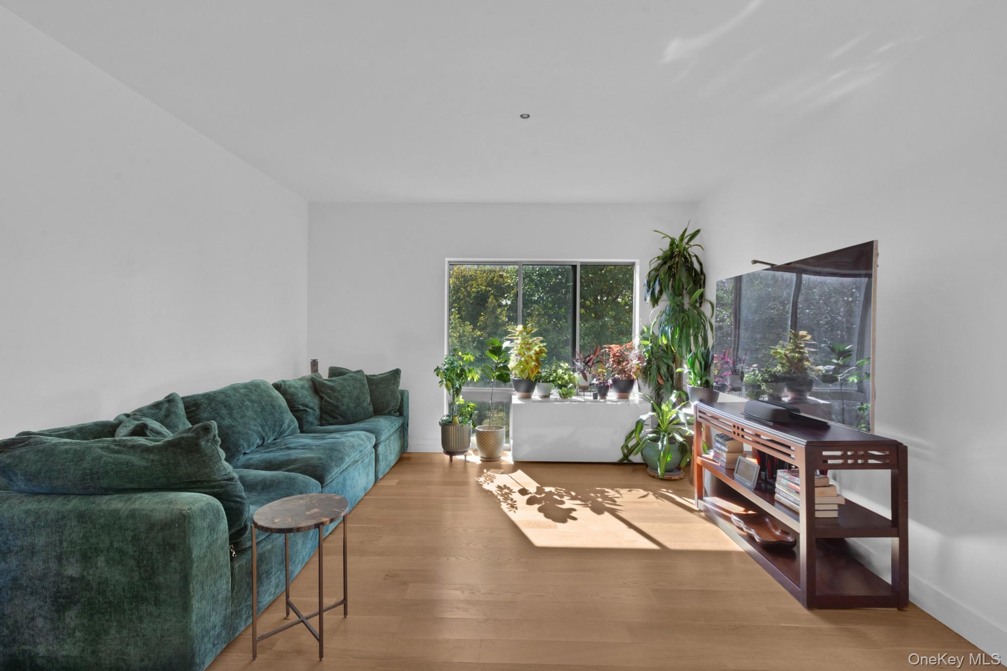 152 E 118th Street, Unit 4C photo 3