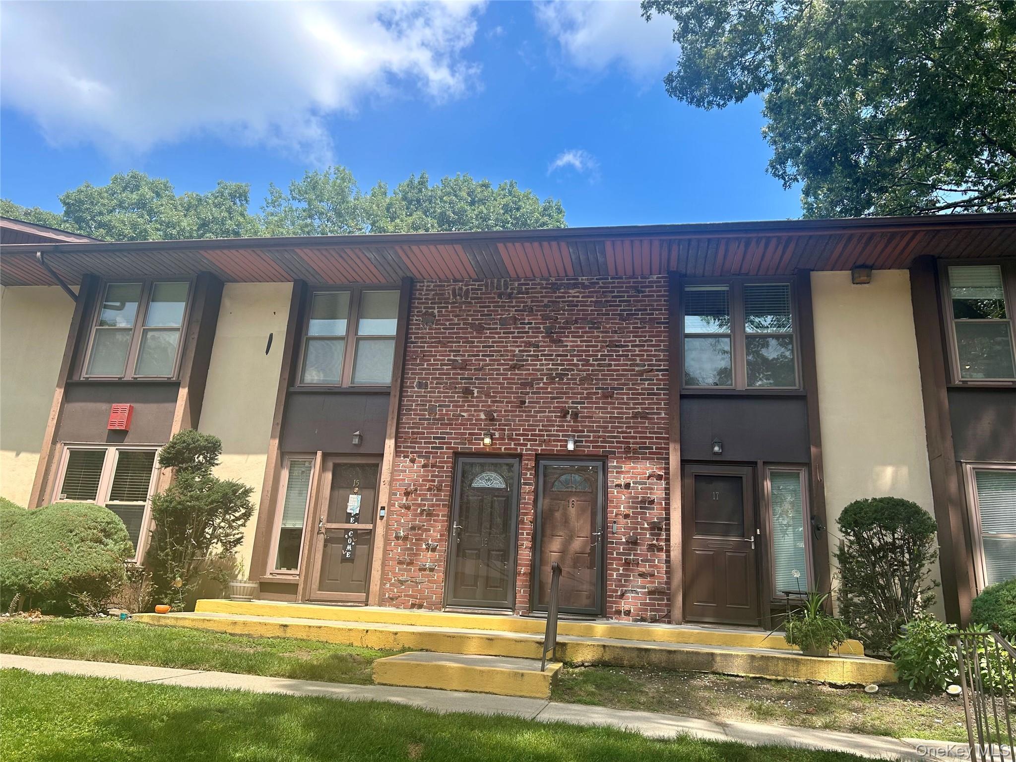 18 Cedar Court, Unit 18