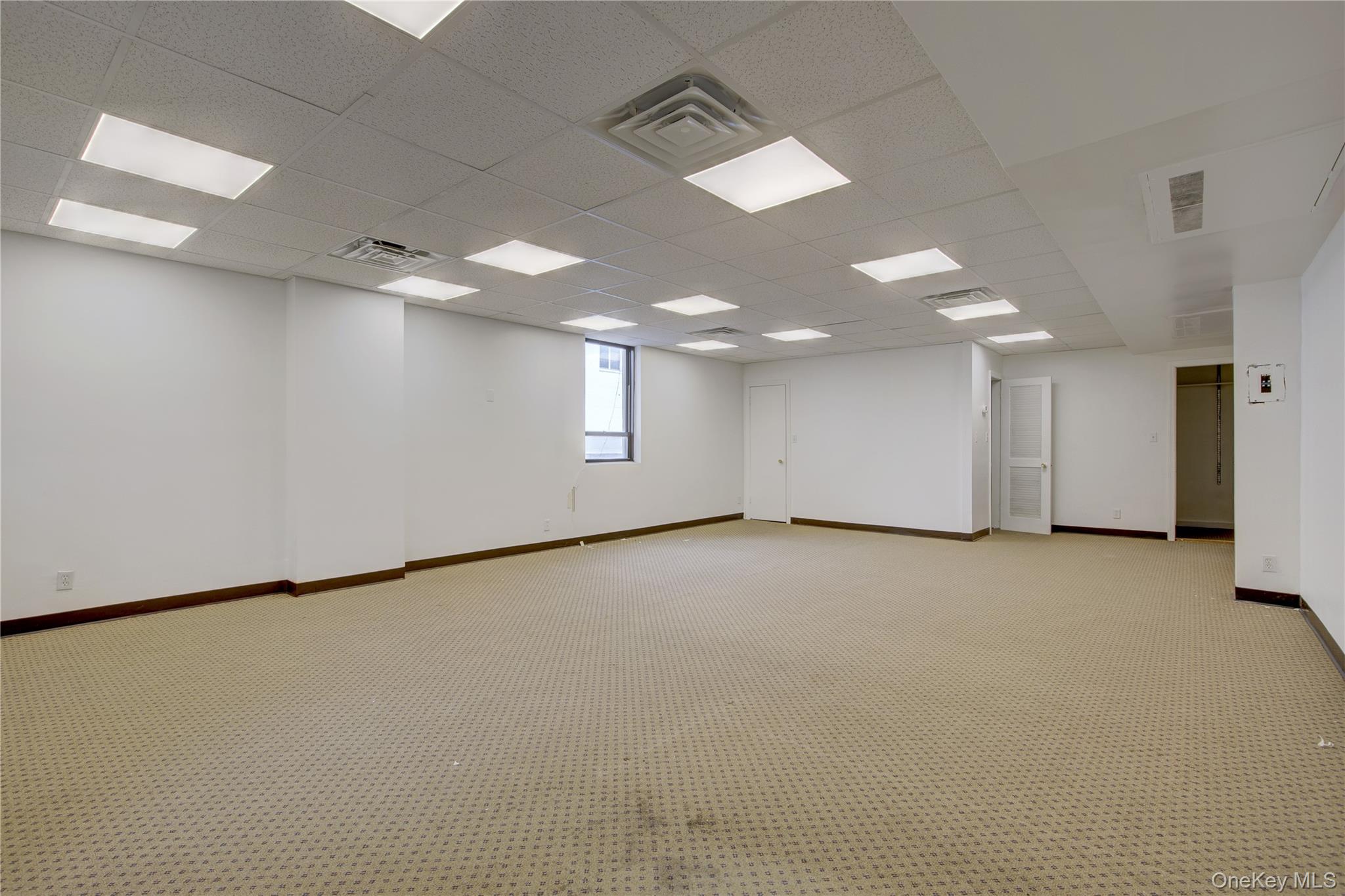 100 W Park Avenue, Unit 204 photo 7