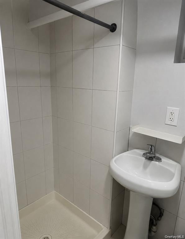 8561 67th Avenue – For Sale photo 11