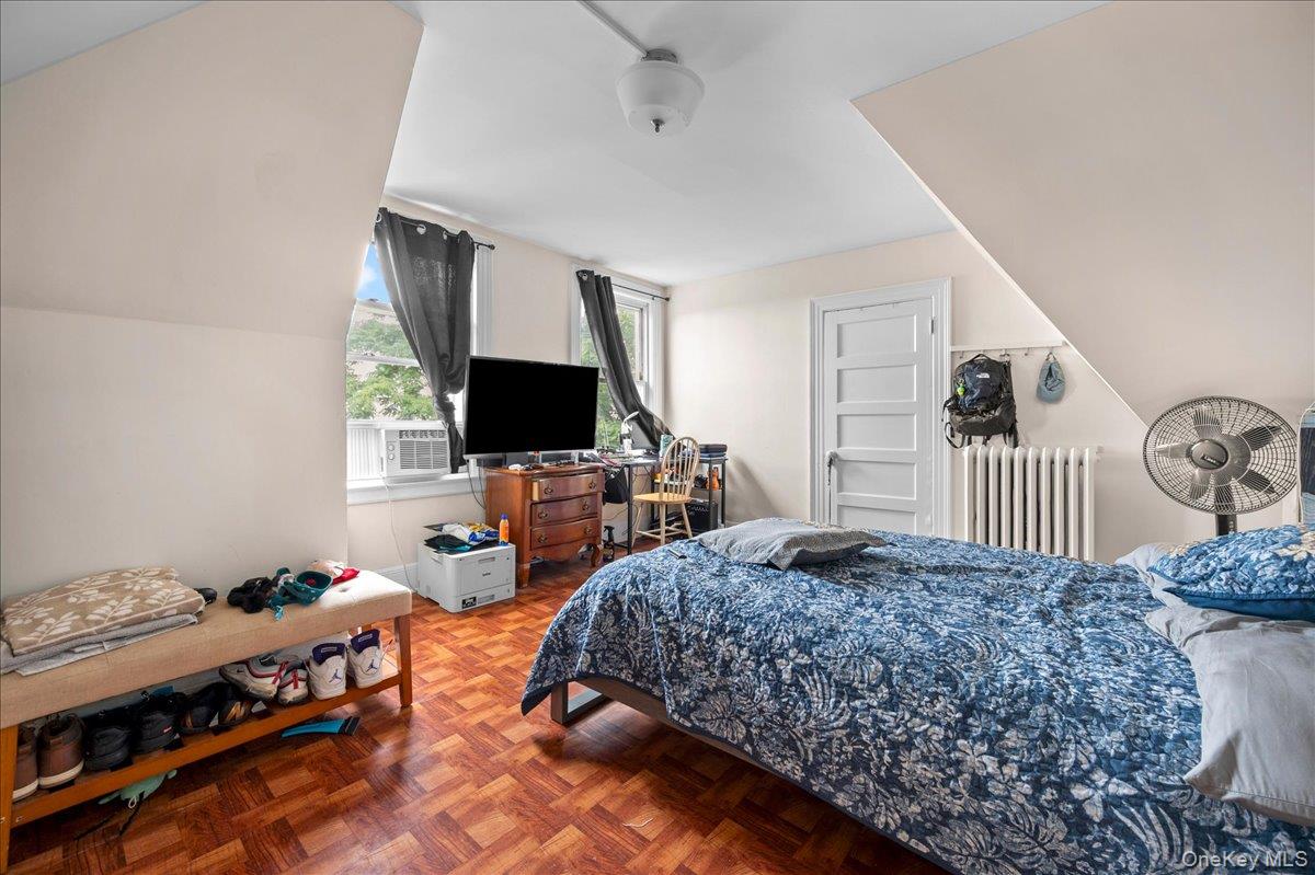 33 Soundview Street – For Sale photo 18