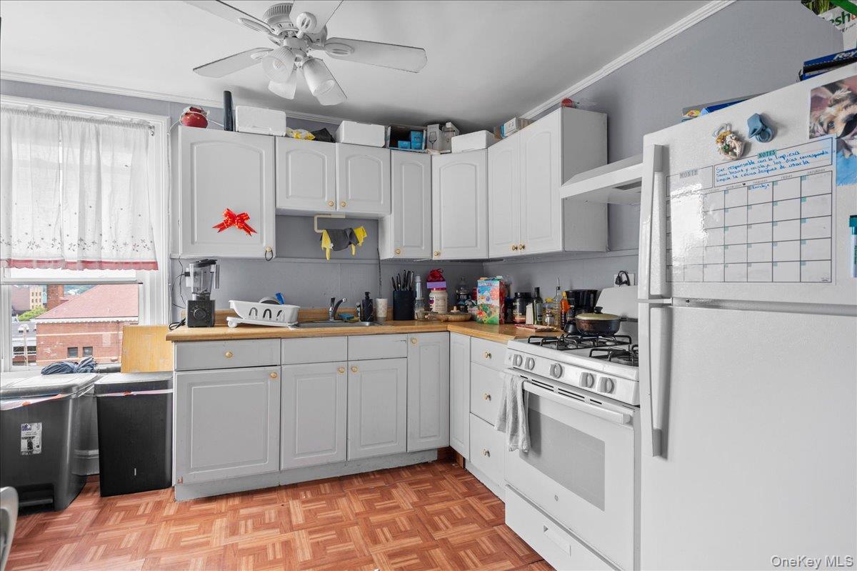 33 Soundview Street – For Sale photo 14