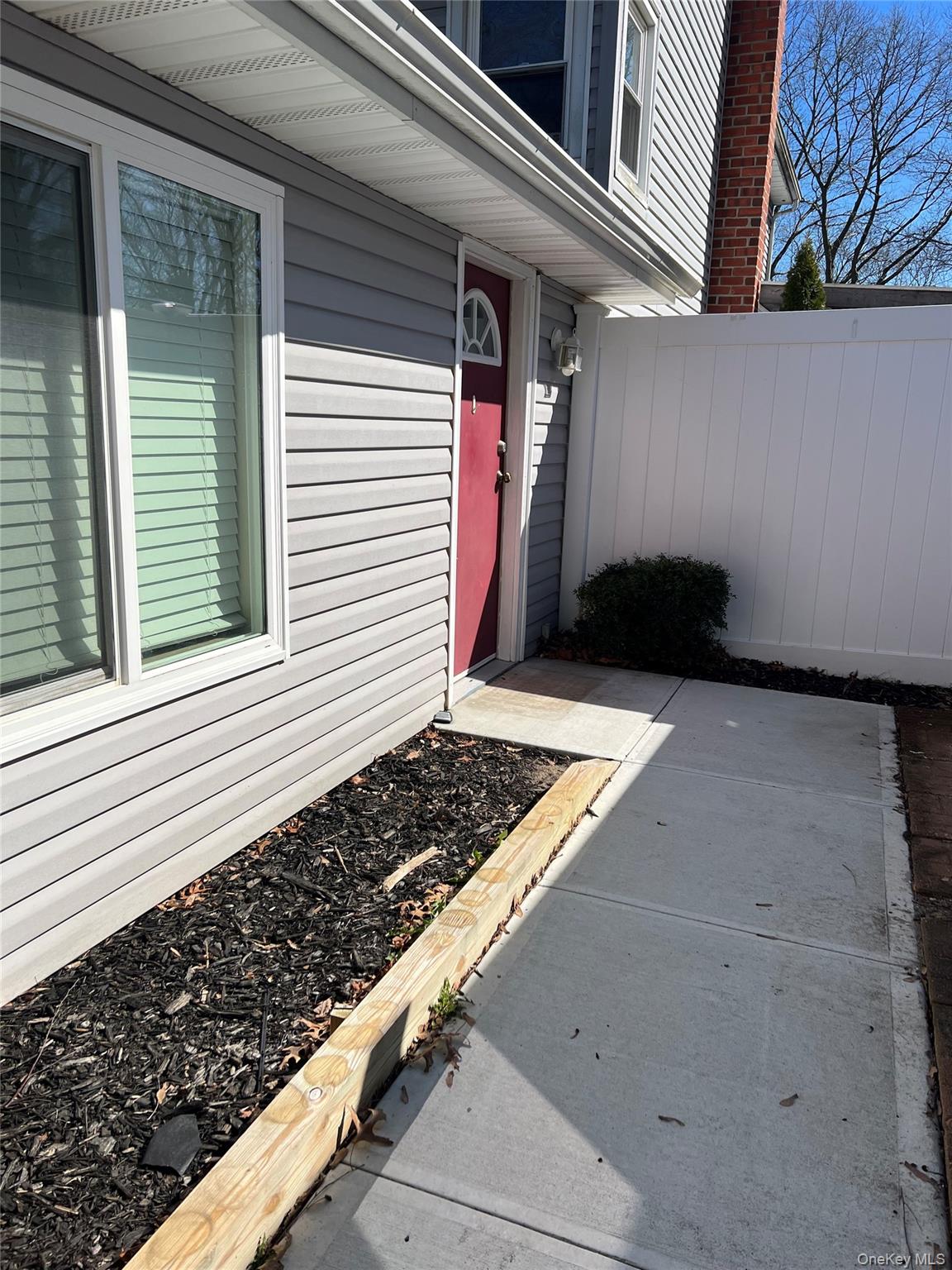 278 Swan Lake Drive – For Rent photo 2