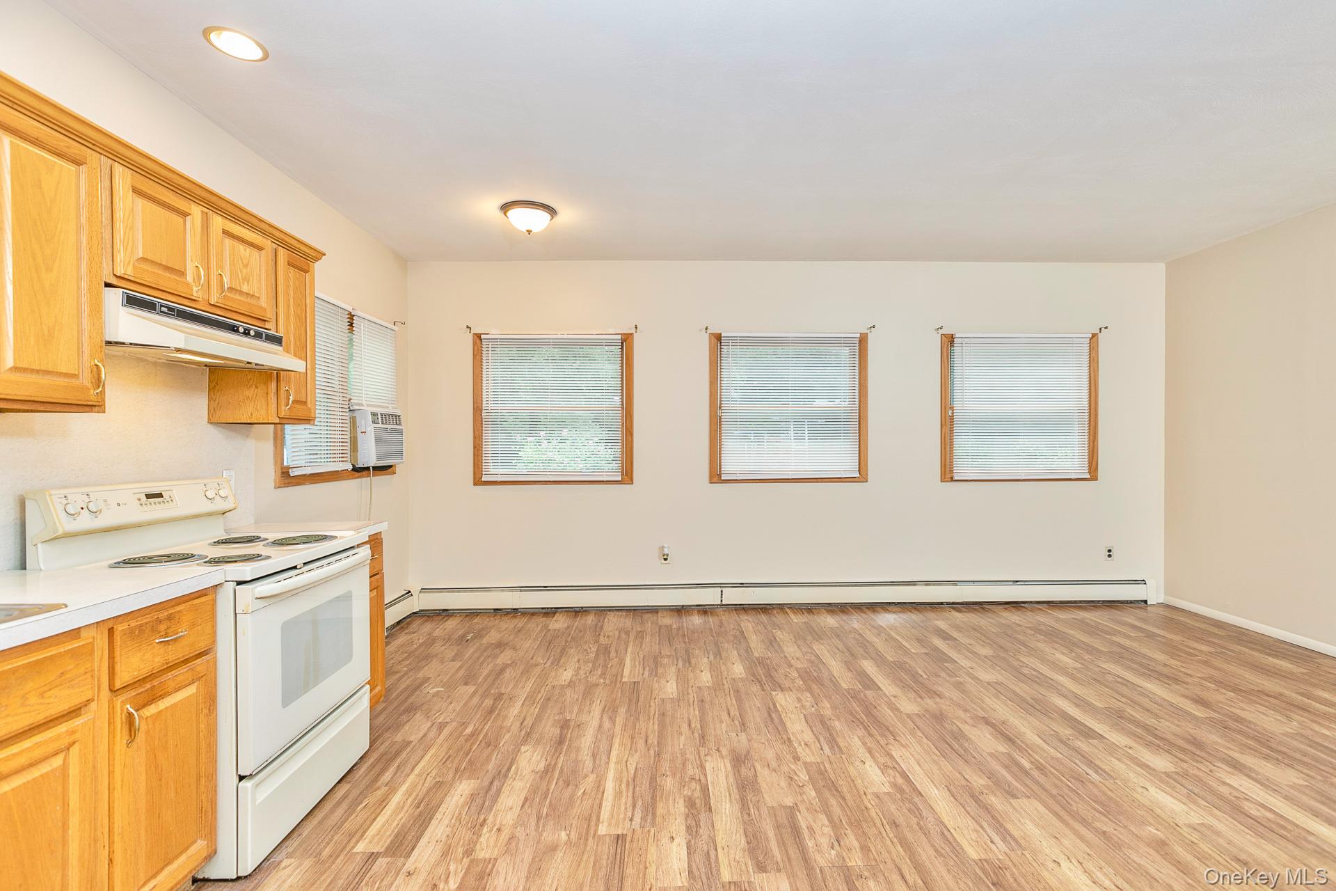 4 Brooktree Court – For Rent photo 6
