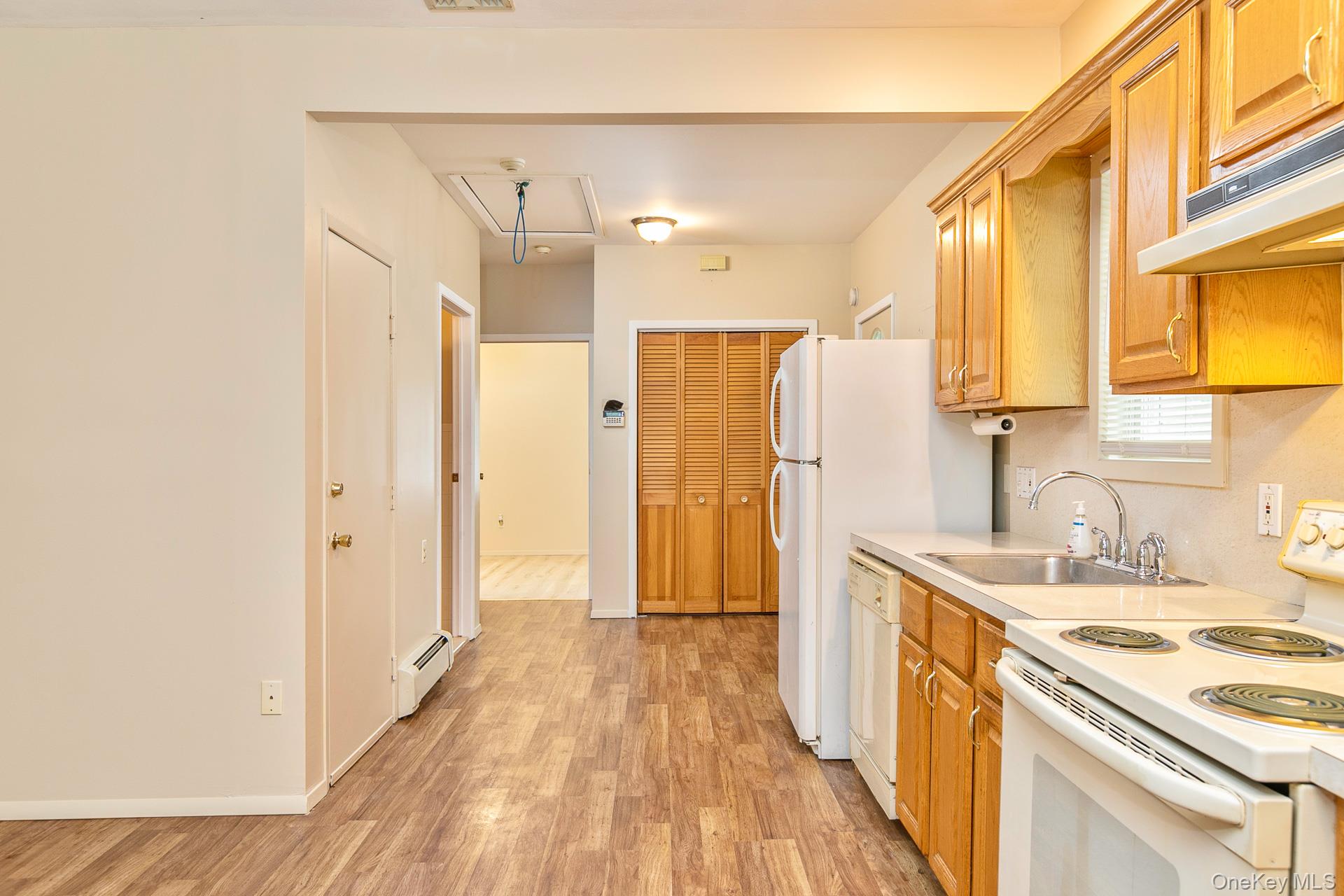 4 Brooktree Court – For Rent photo 11