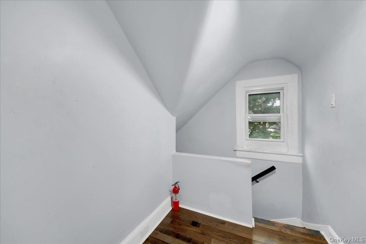 2639 Decatur Avenue – For Sale photo 22