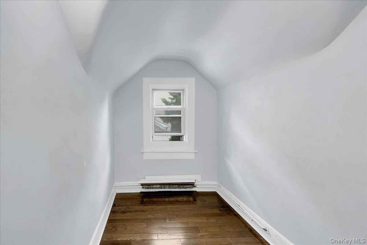 2639 Decatur Avenue – For Sale photo 21