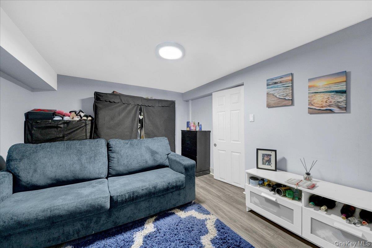 2639 Decatur Avenue – For Sale photo 13