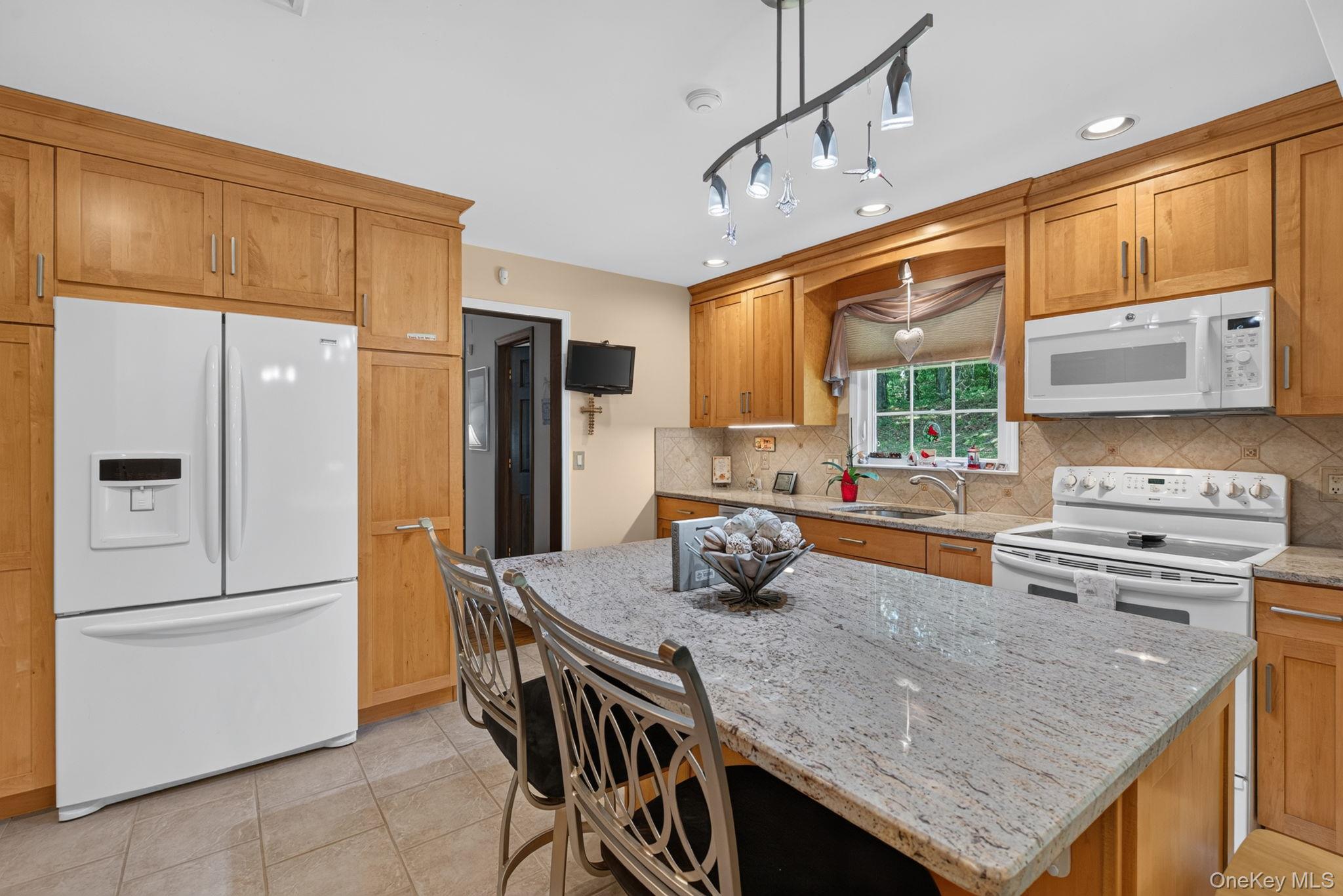 45 Goldin Boulevard – For Sale photo 2