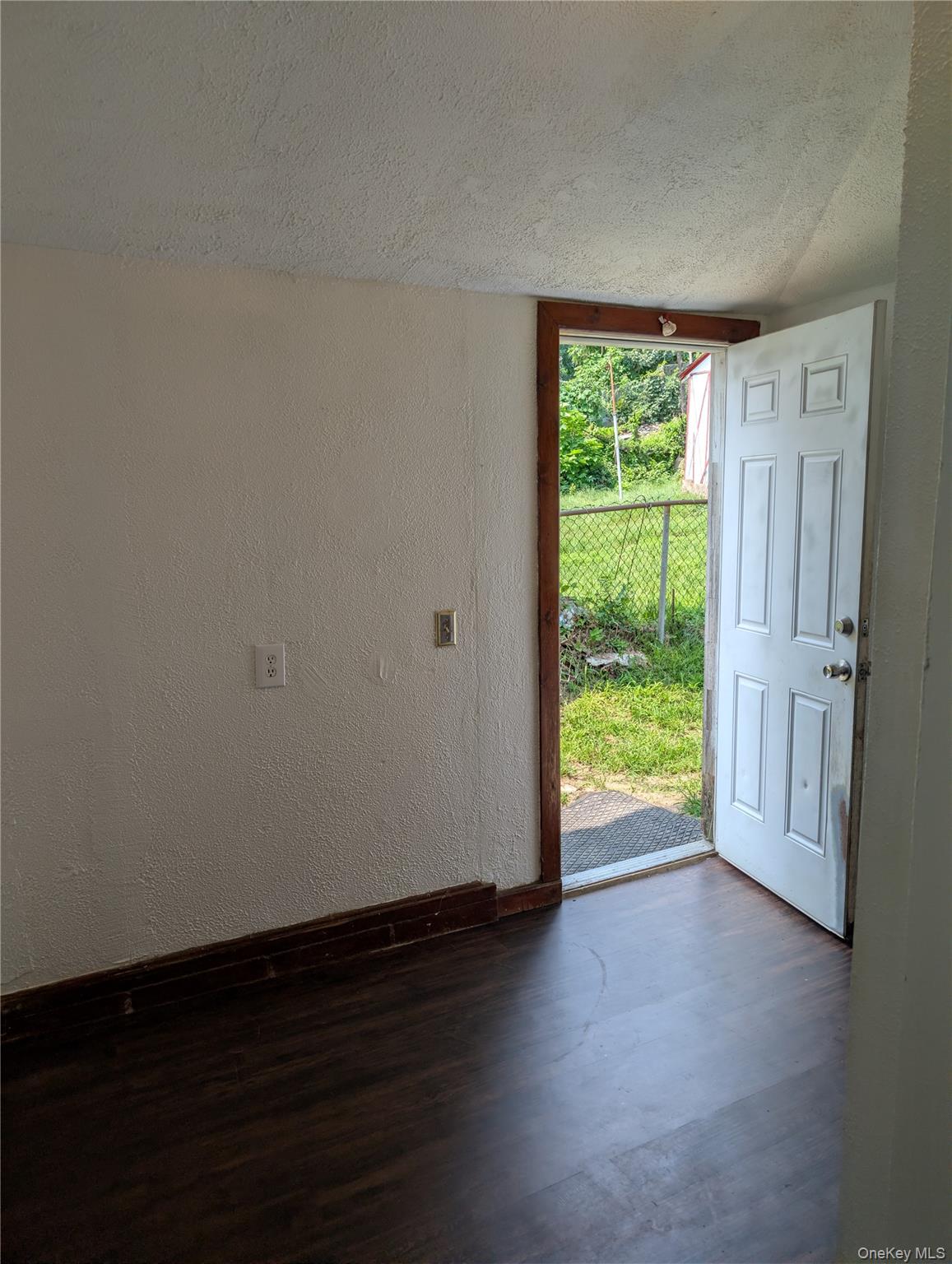 326 First Street – For Sale photo 14
