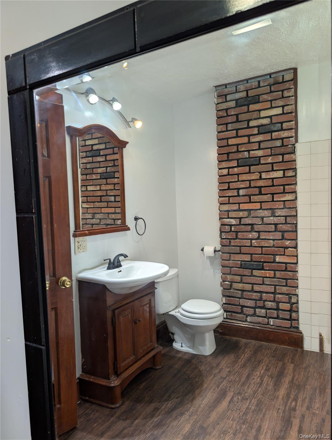 326 First Street – For Sale photo 23