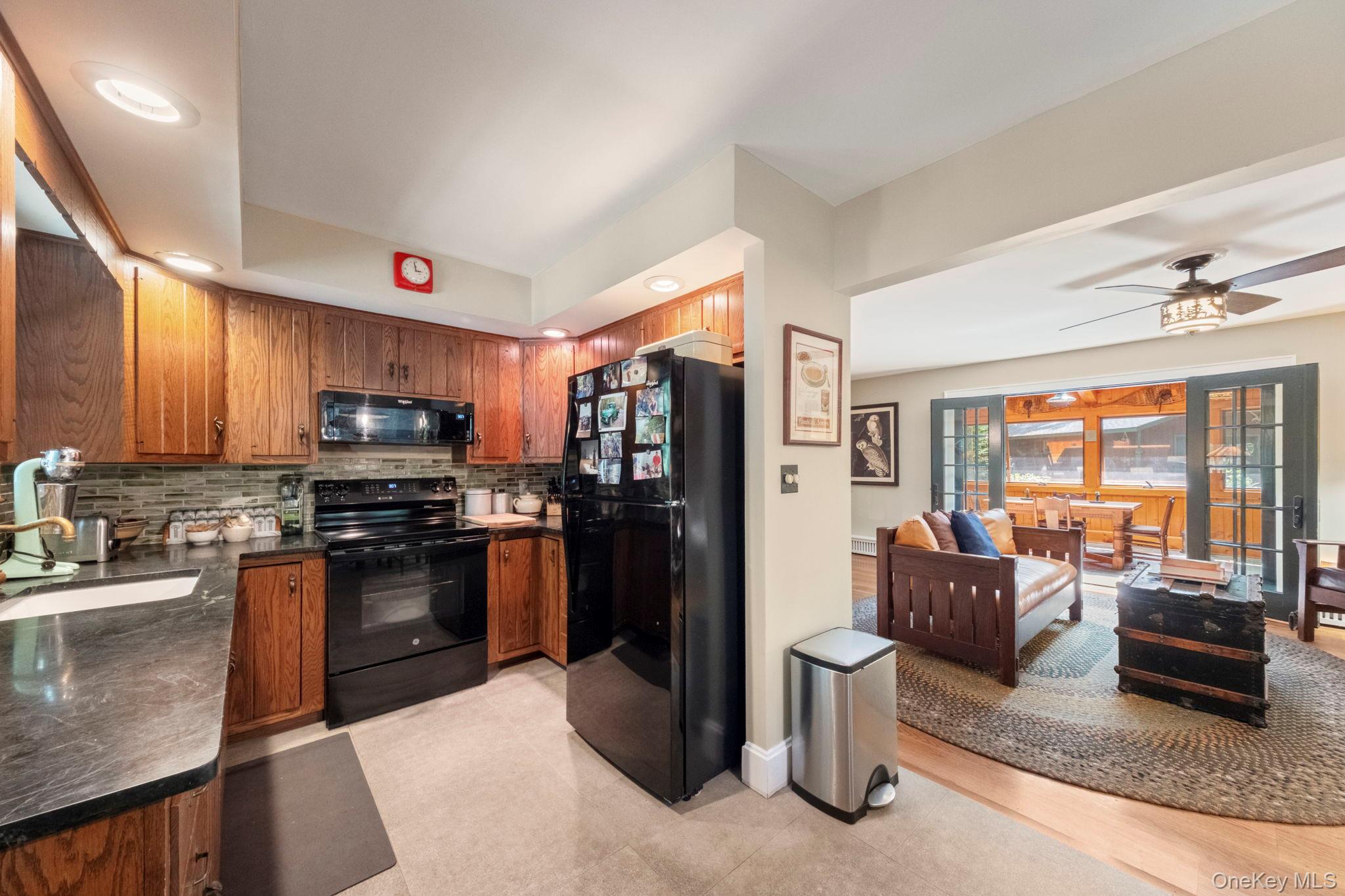 159 S Shore Drive – For Sale photo 4