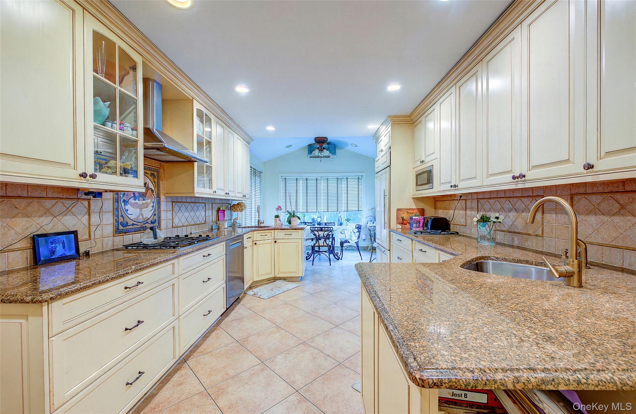 75-12 174th Street – For Sale photo 13