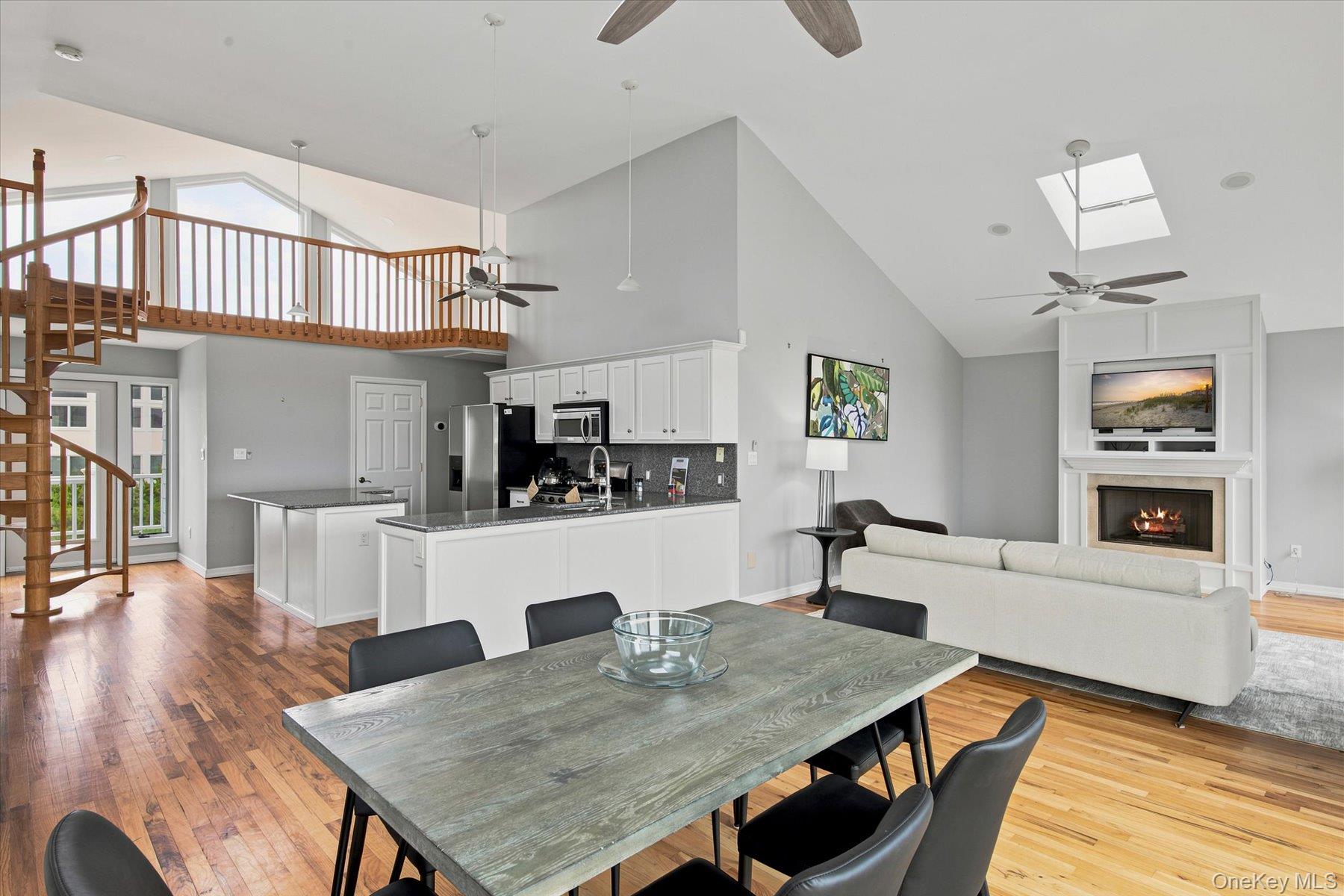 717 Dune Road – For Rent photo 5