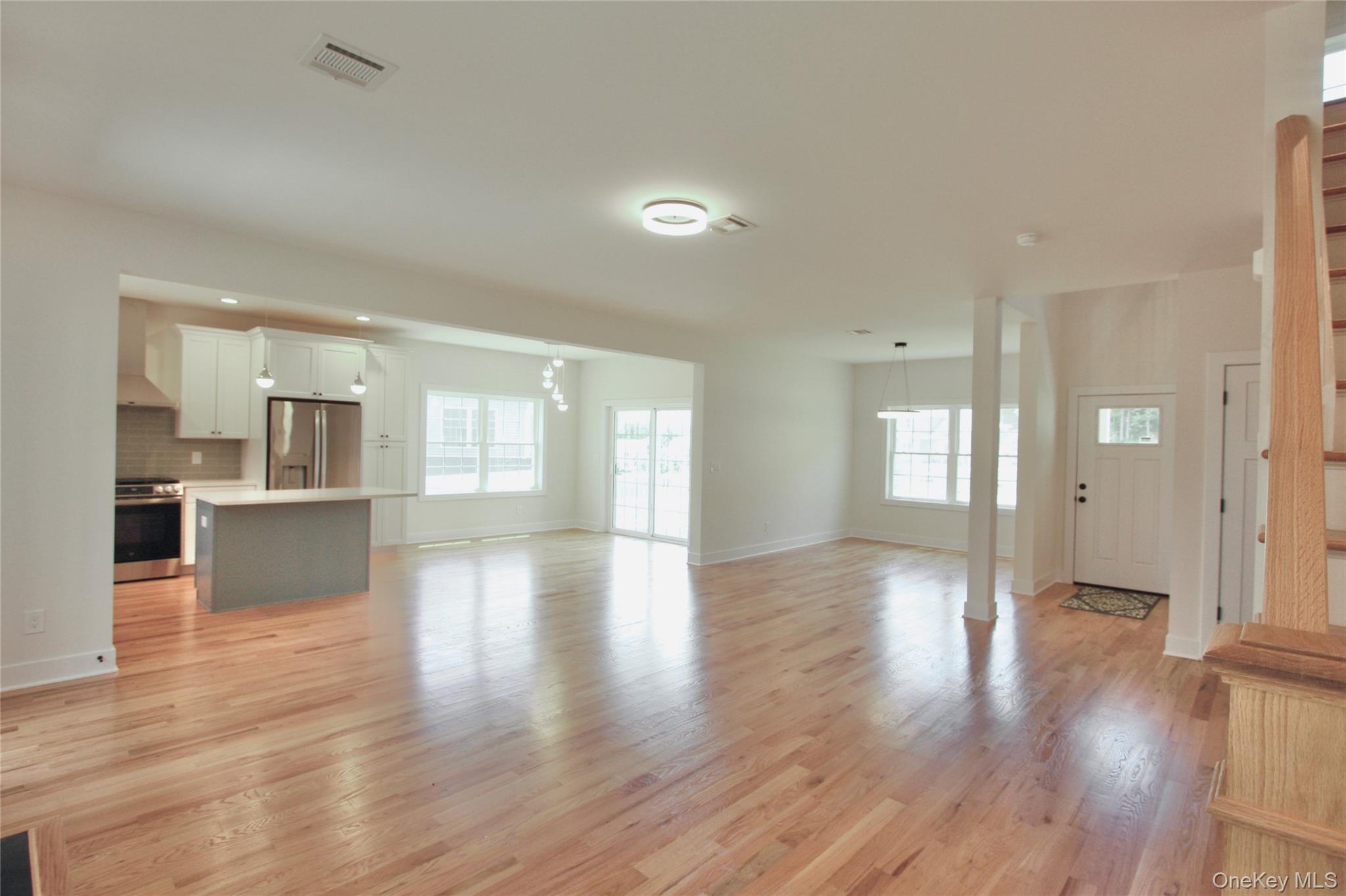 84 Frank Street – For Sale photo 4